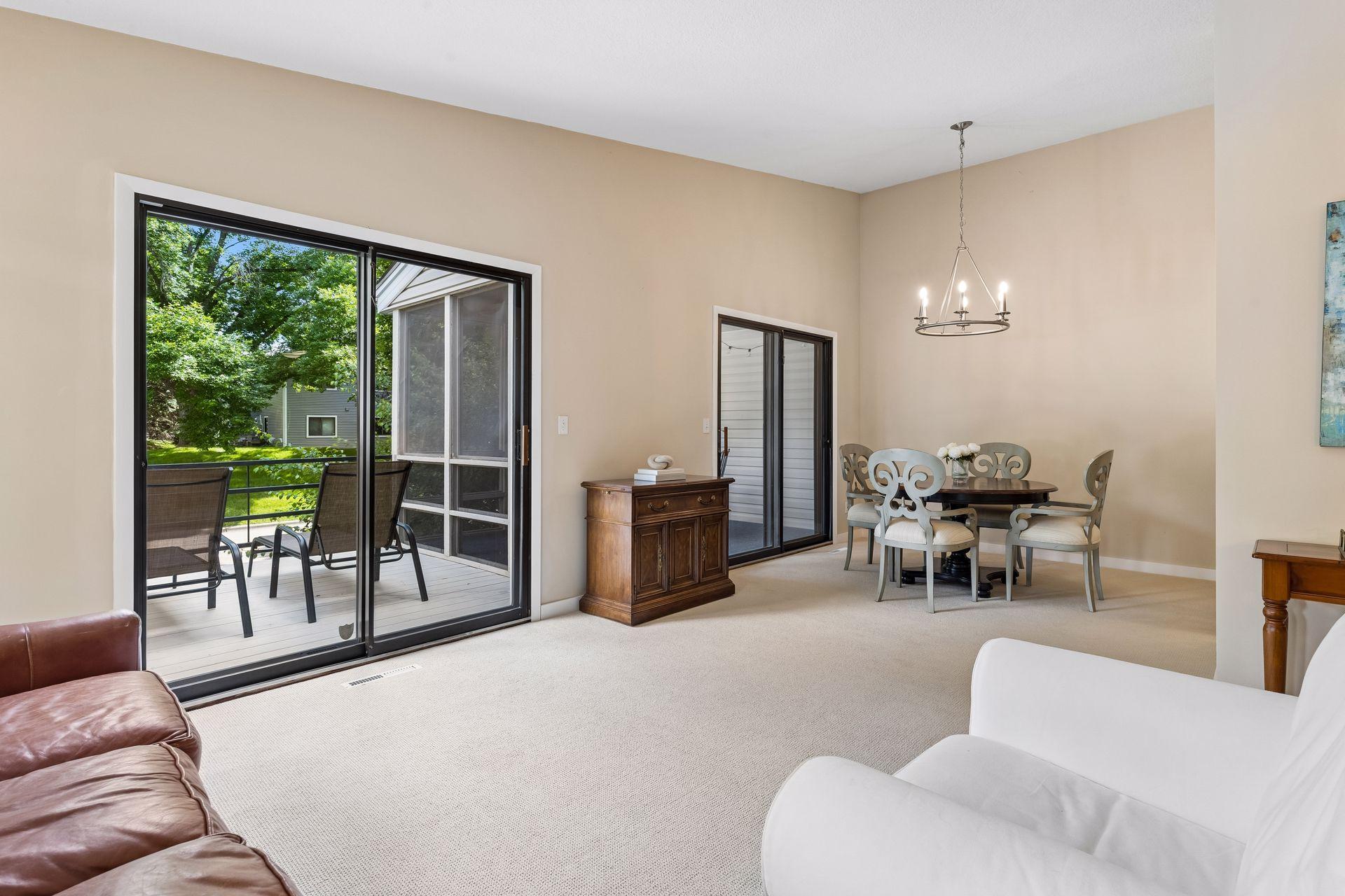 5448 Pompano Drive