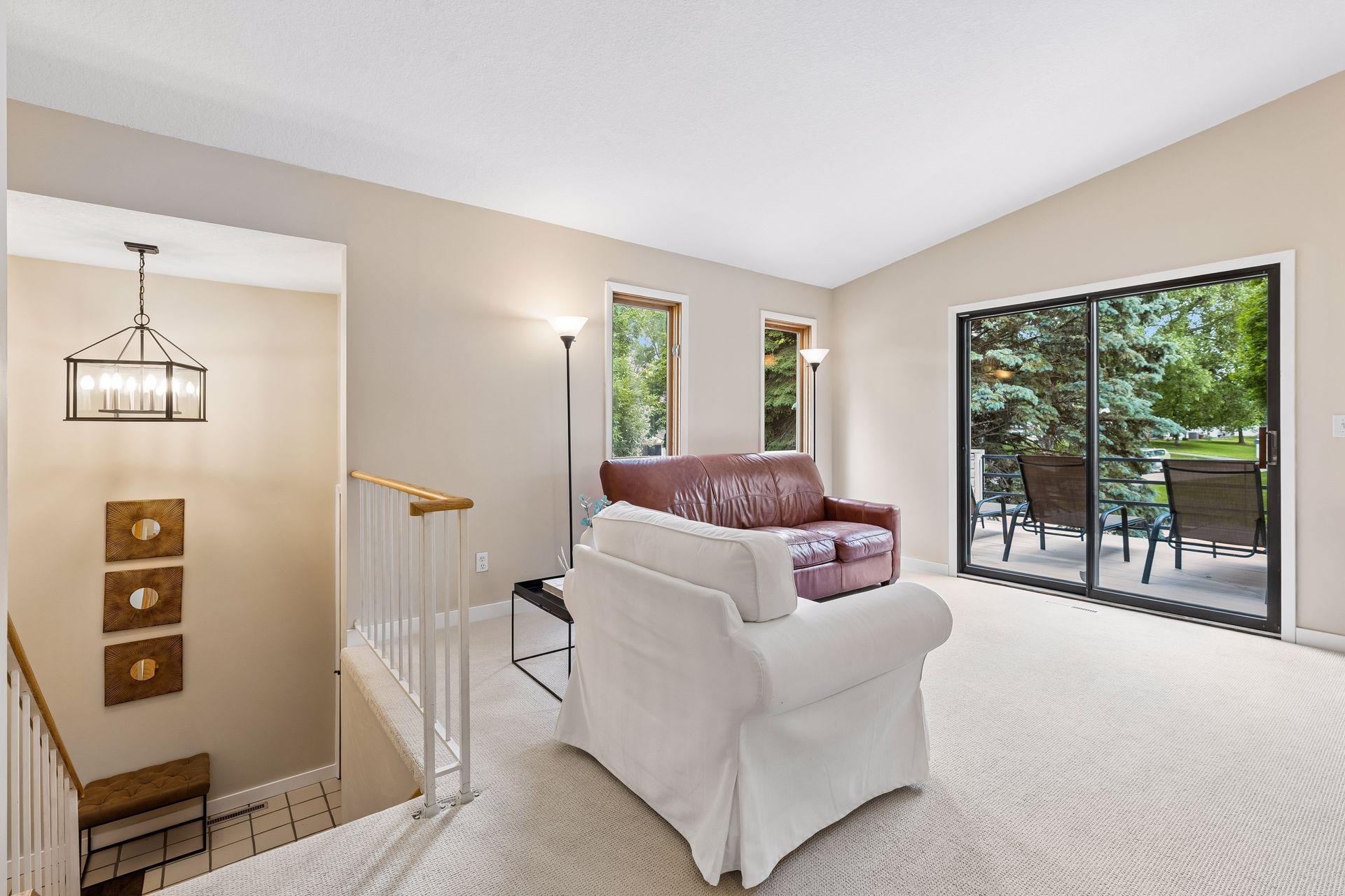 5448 Pompano Drive