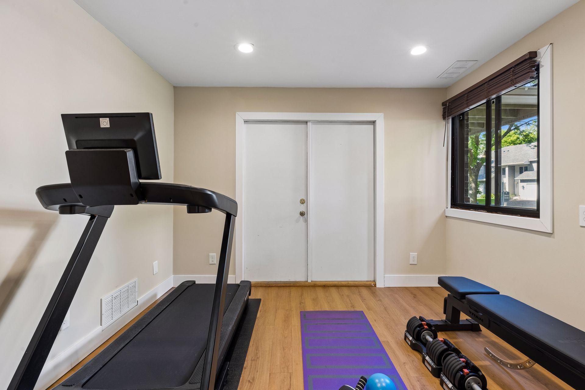 5448 Pompano Drive