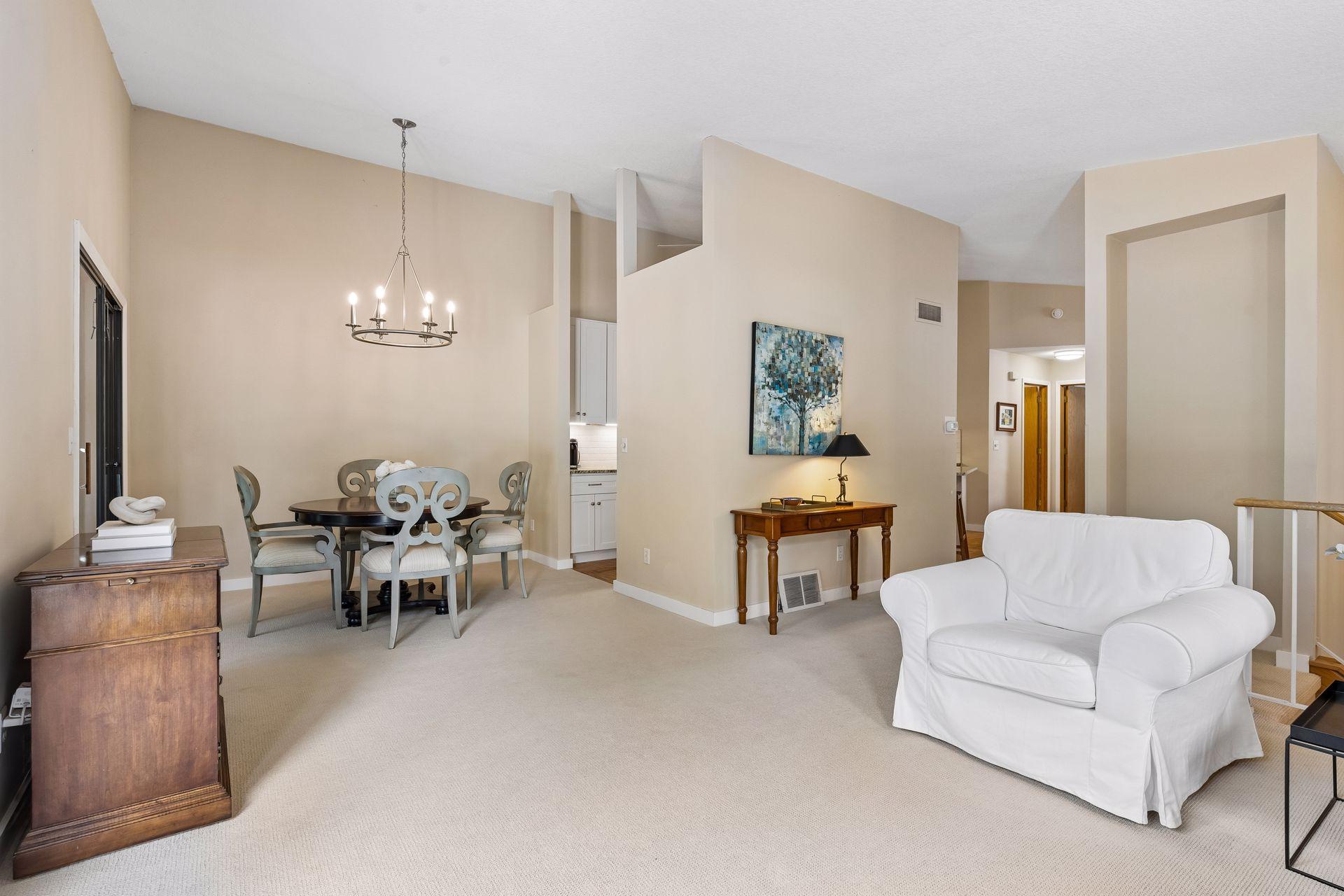 5448 Pompano Drive