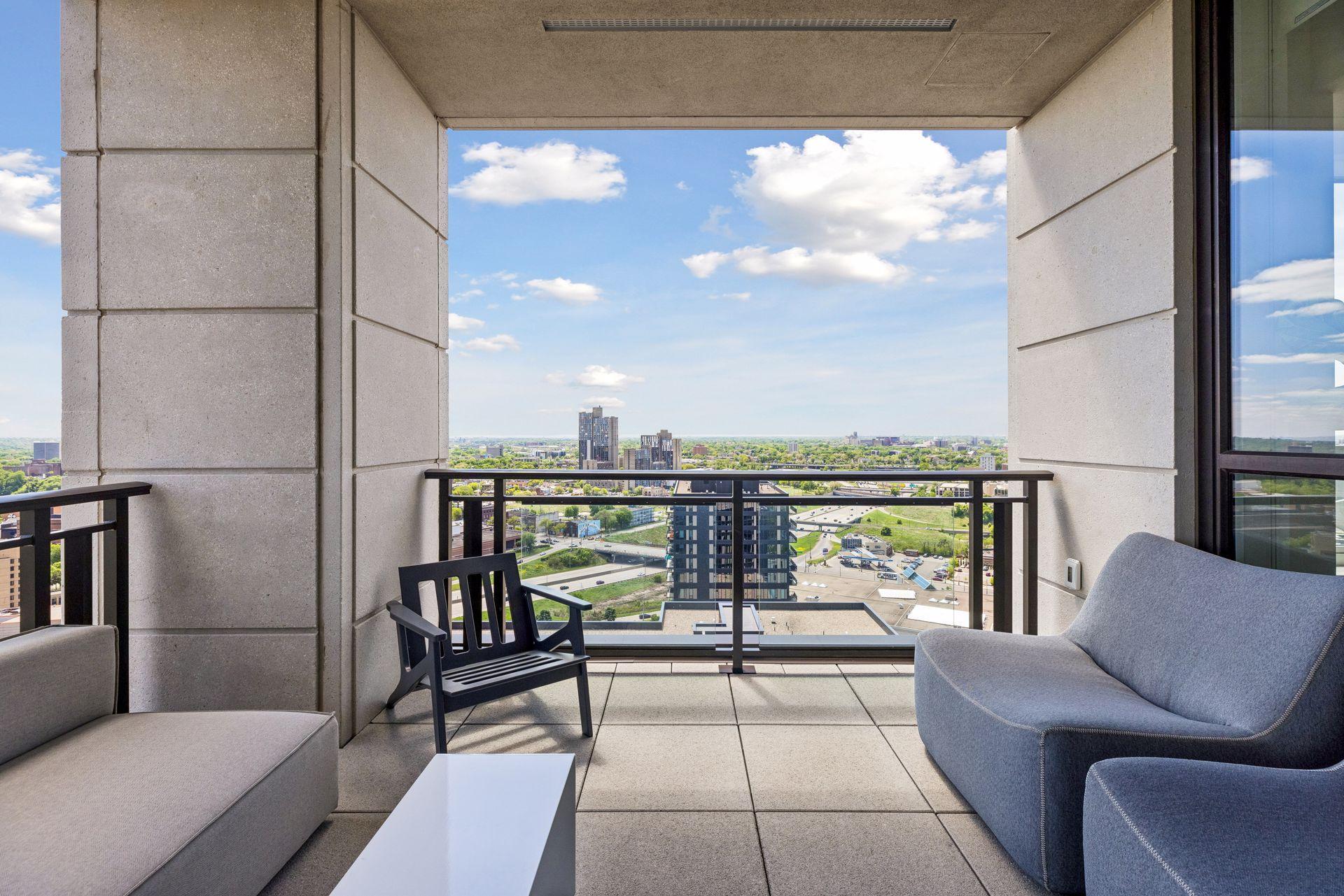 1111 W River Parkway Unit: 23D