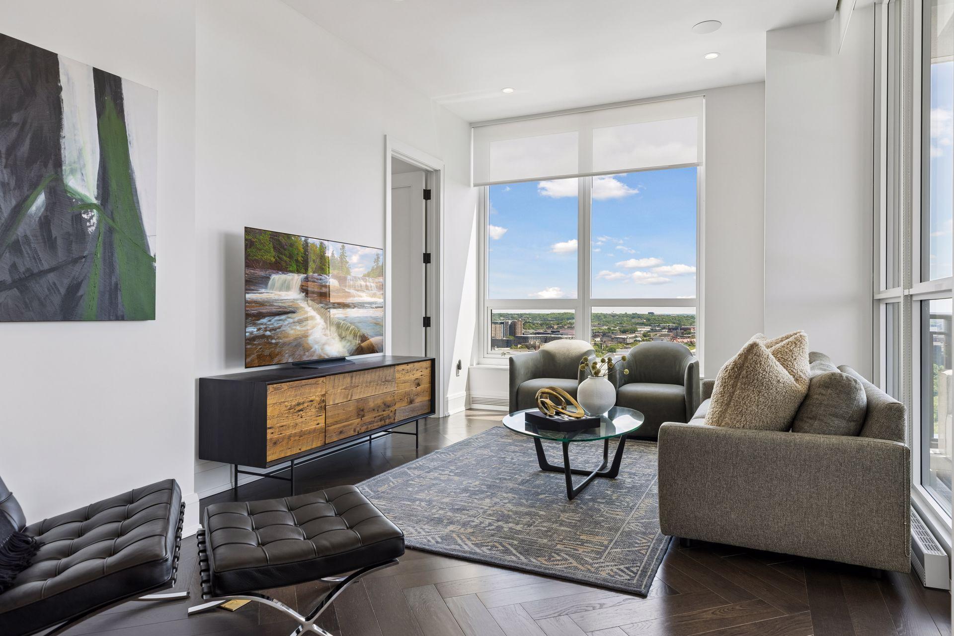 1111 W River Parkway Unit: 23D