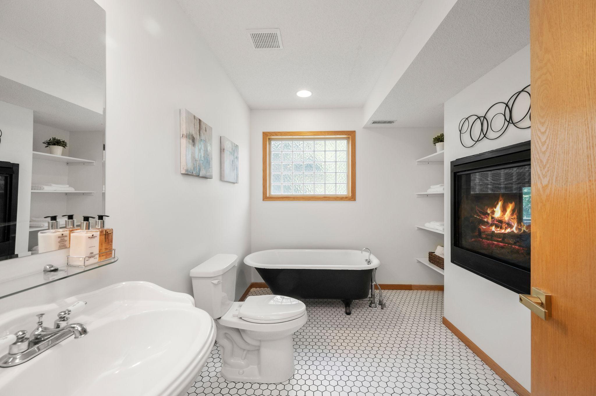 2015 Upton Avenue S