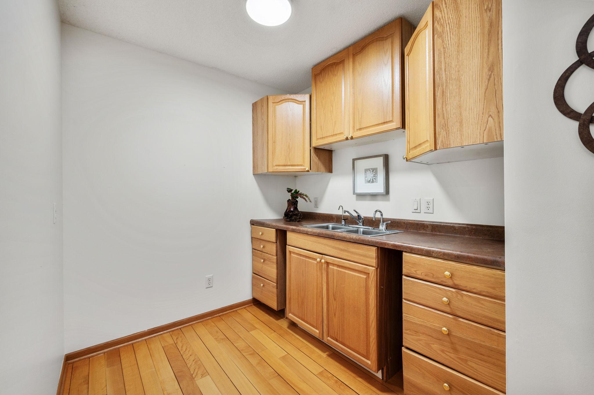 2015 Upton Avenue S