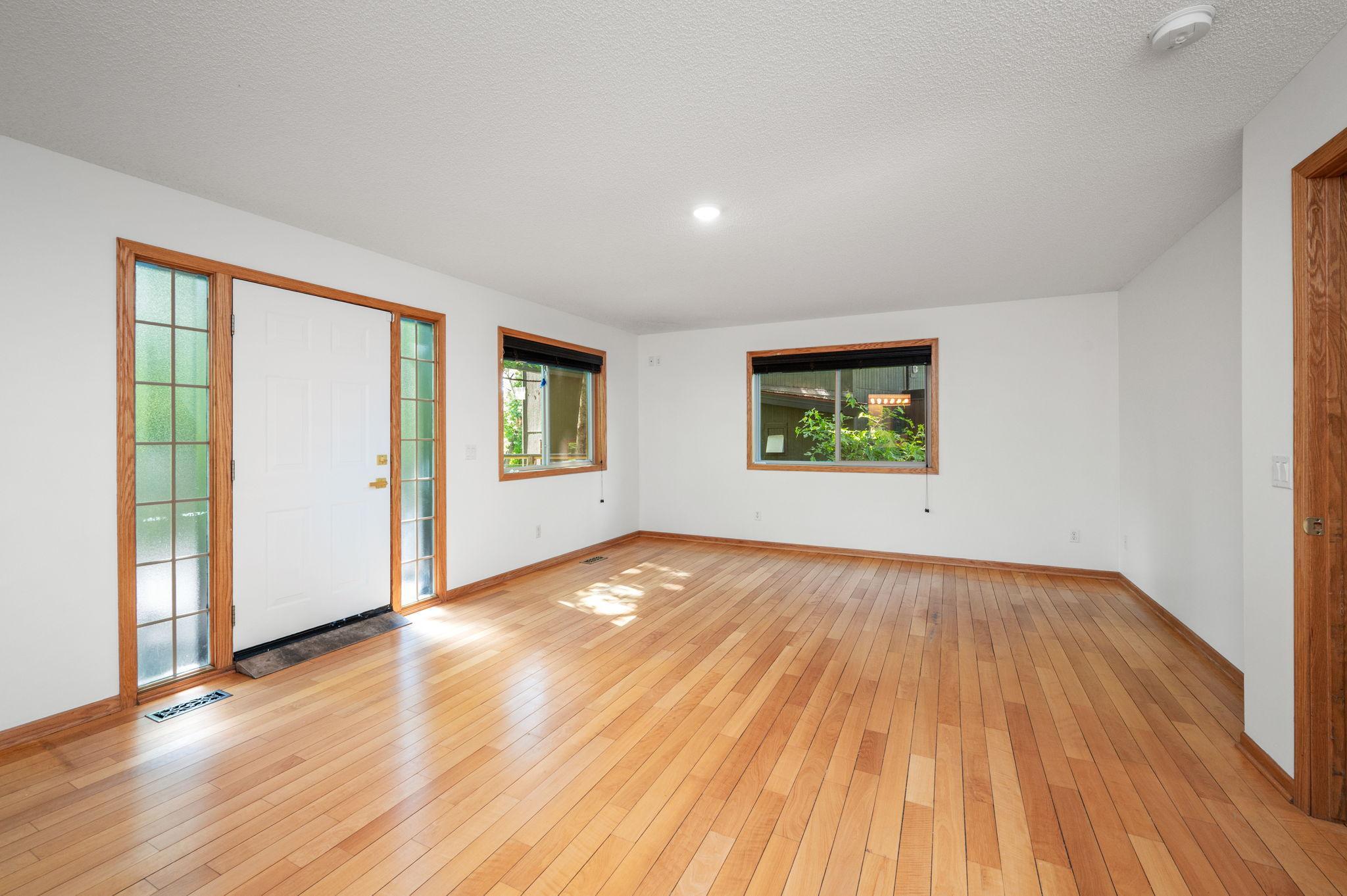 2015 Upton Avenue S