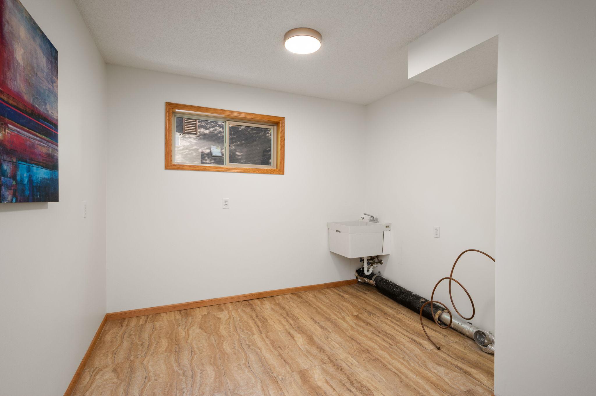 2015 Upton Avenue S