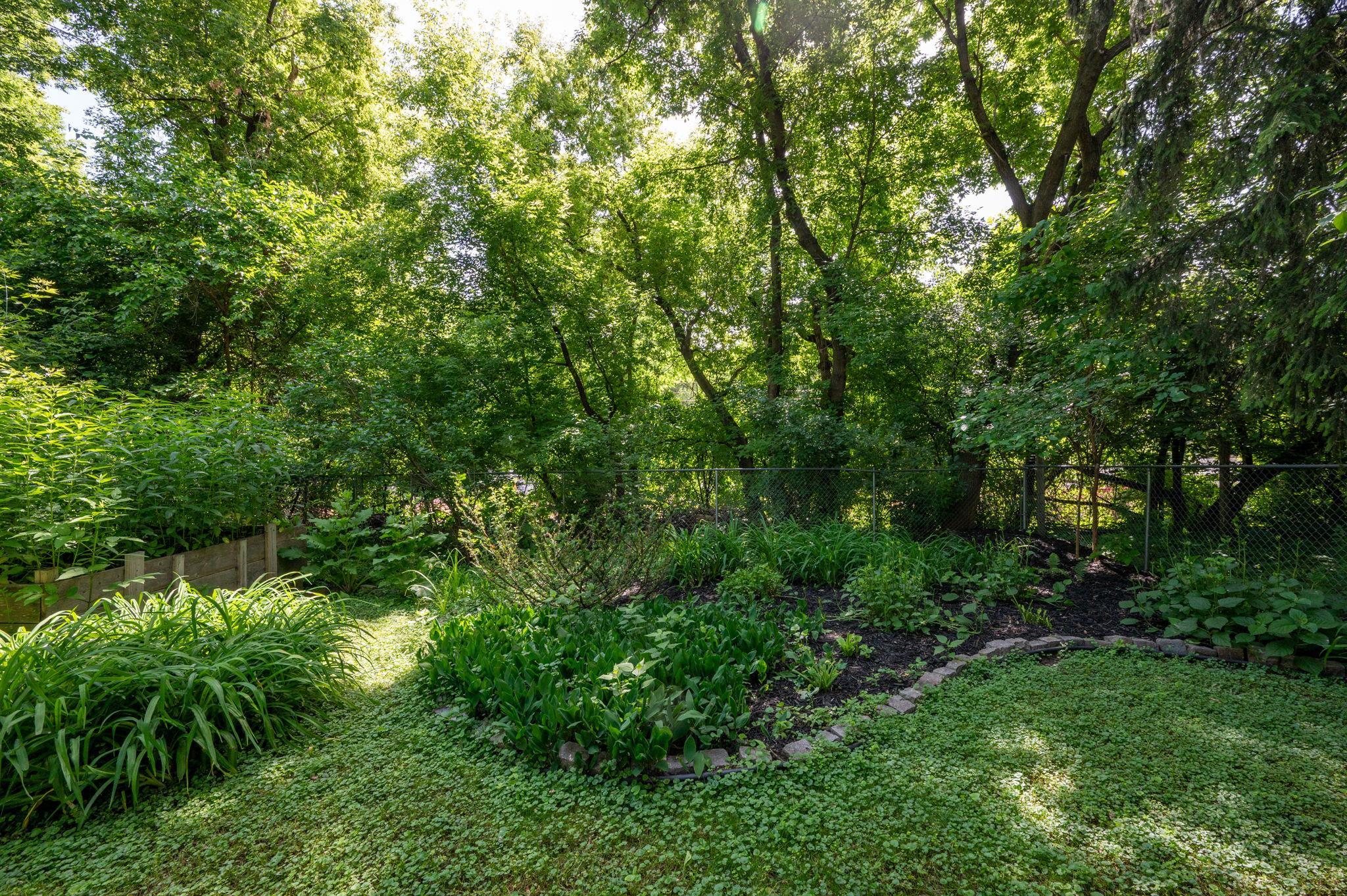 2015 Upton Avenue S