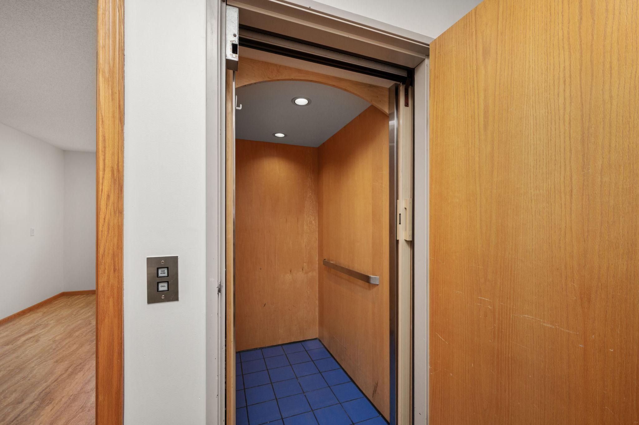 2015 Upton Avenue S