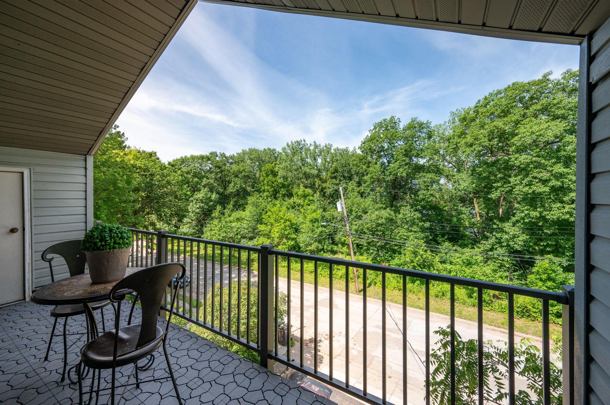2015 Upton Avenue S