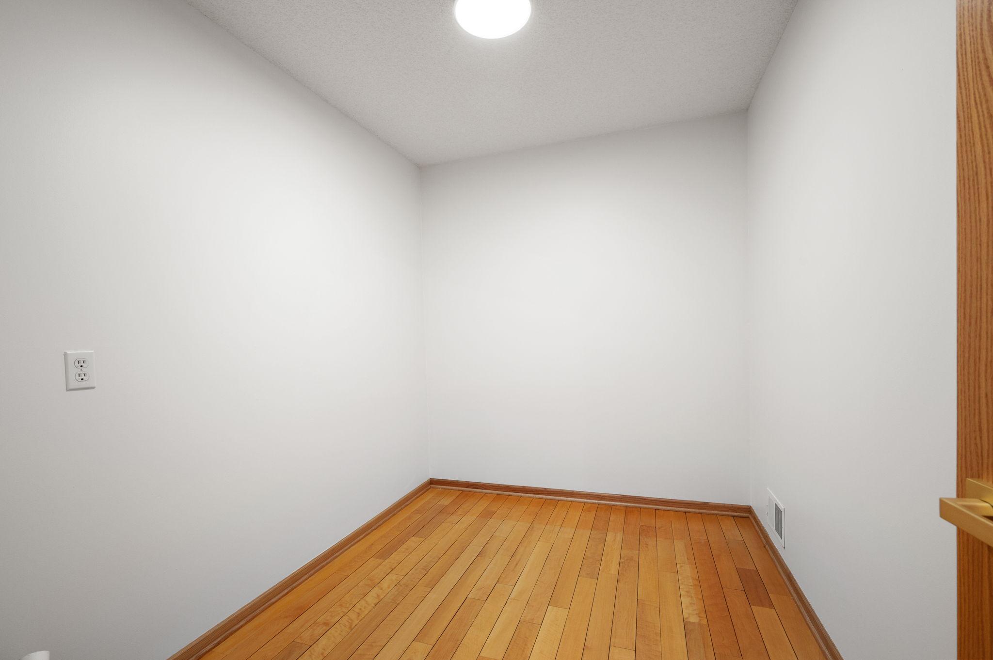 2015 Upton Avenue S