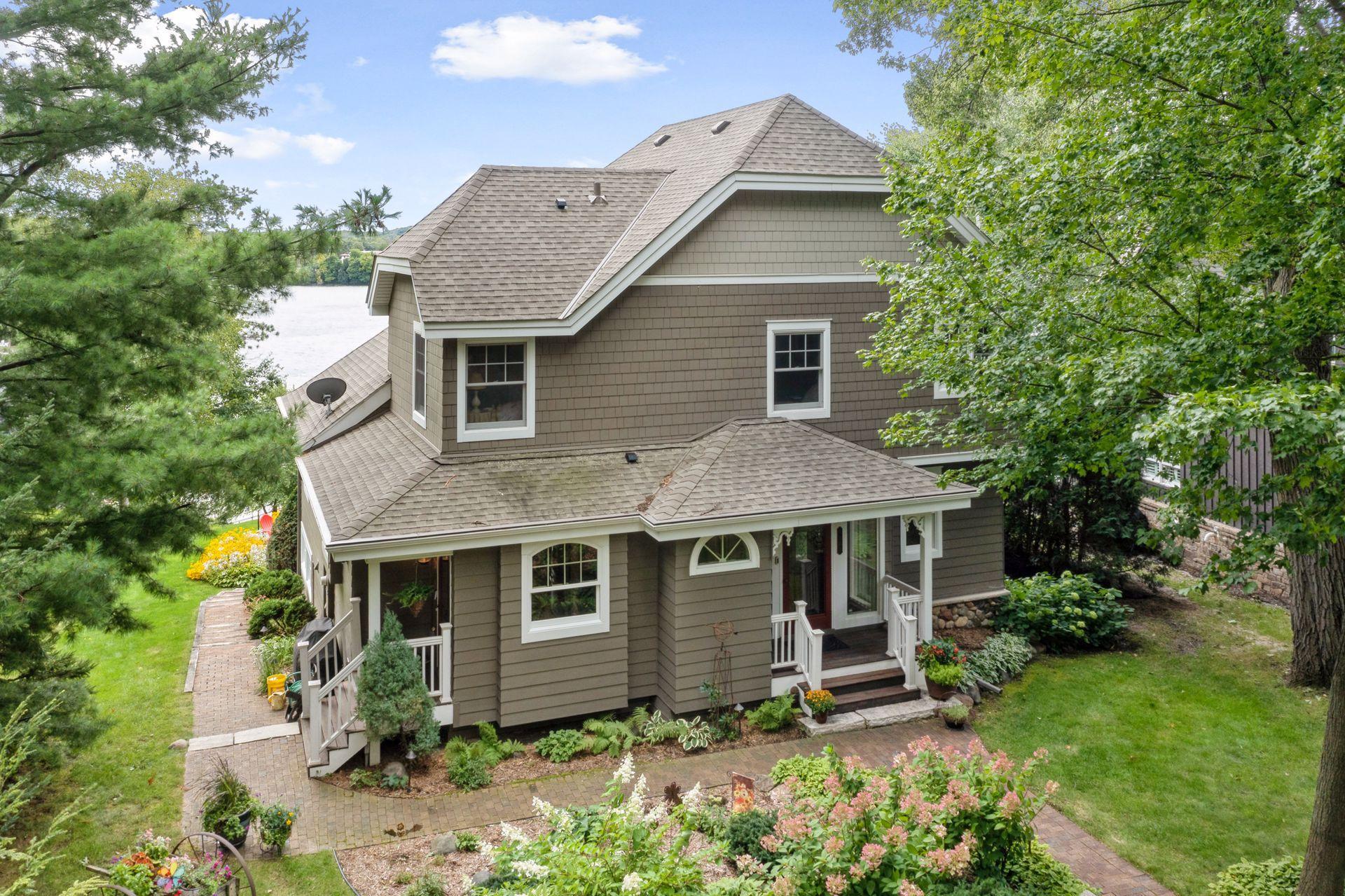 5180 Saint Albans Bay Road