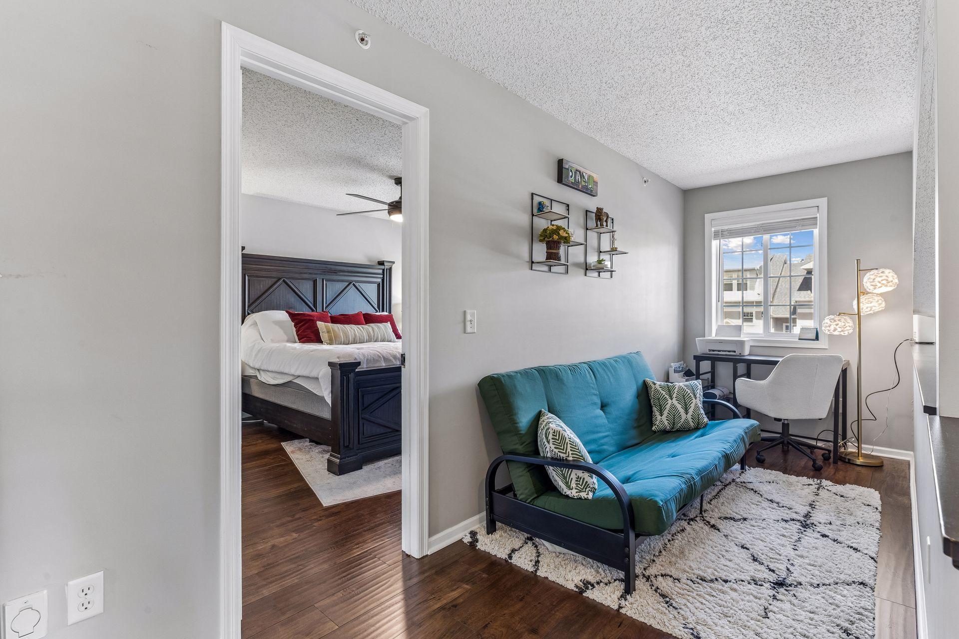 5035 Garland Lane N Unit: 5035E