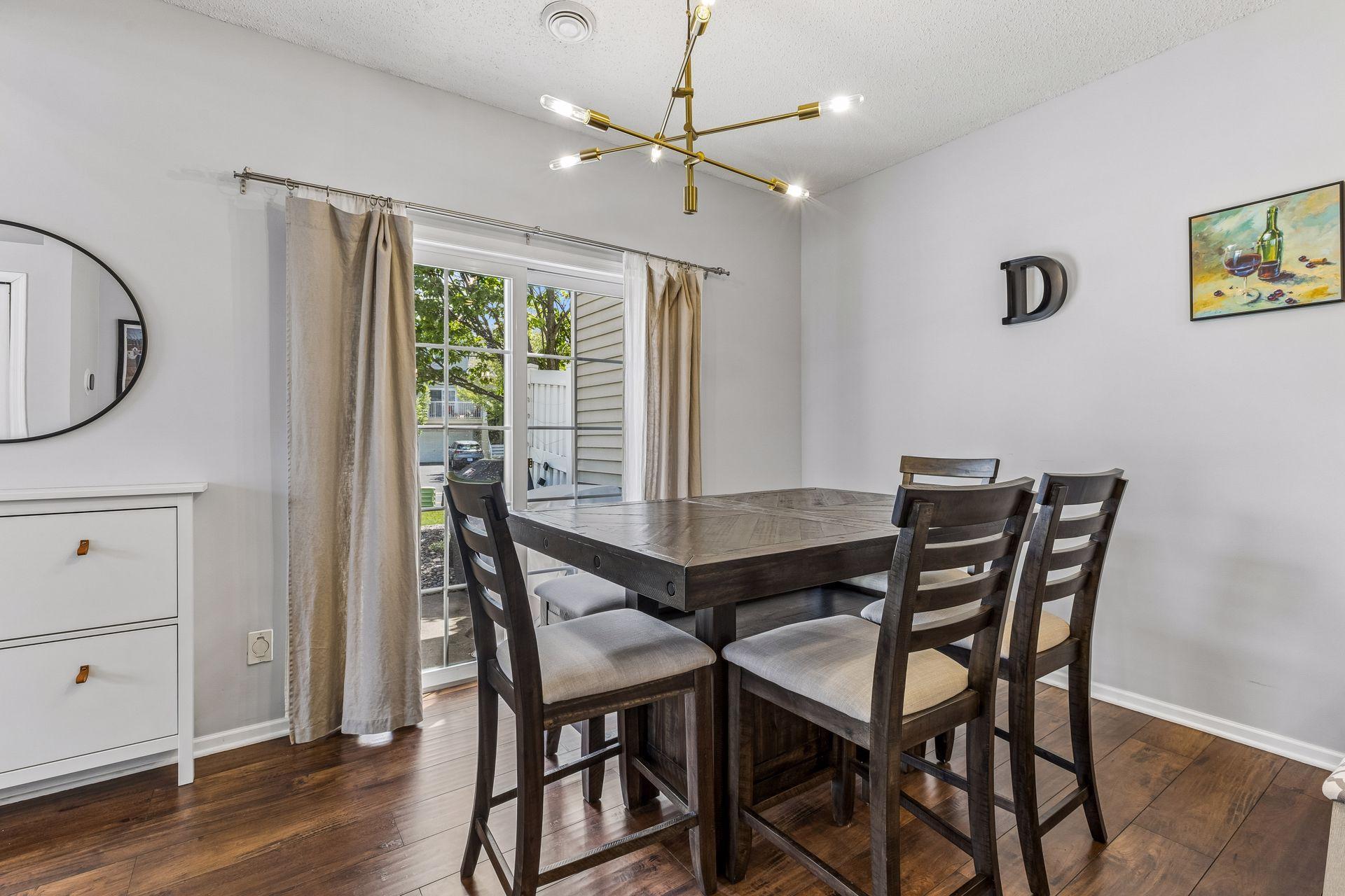 5035 Garland Lane N Unit: 5035E