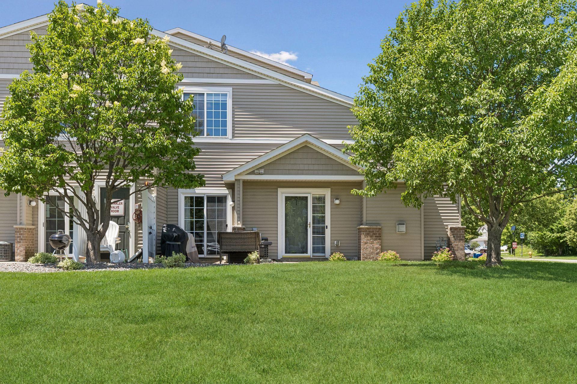 5035 Garland Lane N Unit: 5035E