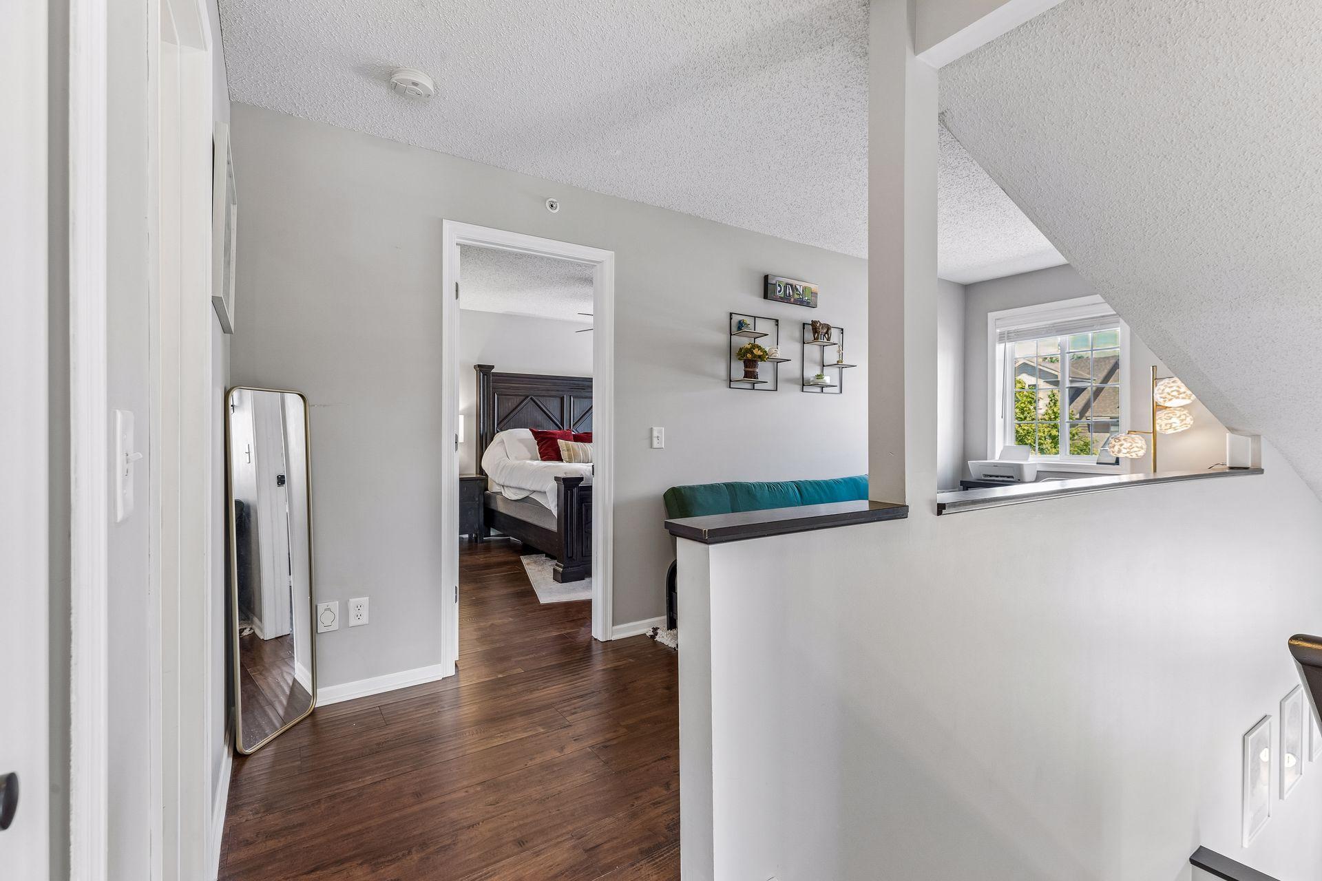 5035 Garland Lane N Unit: 5035E