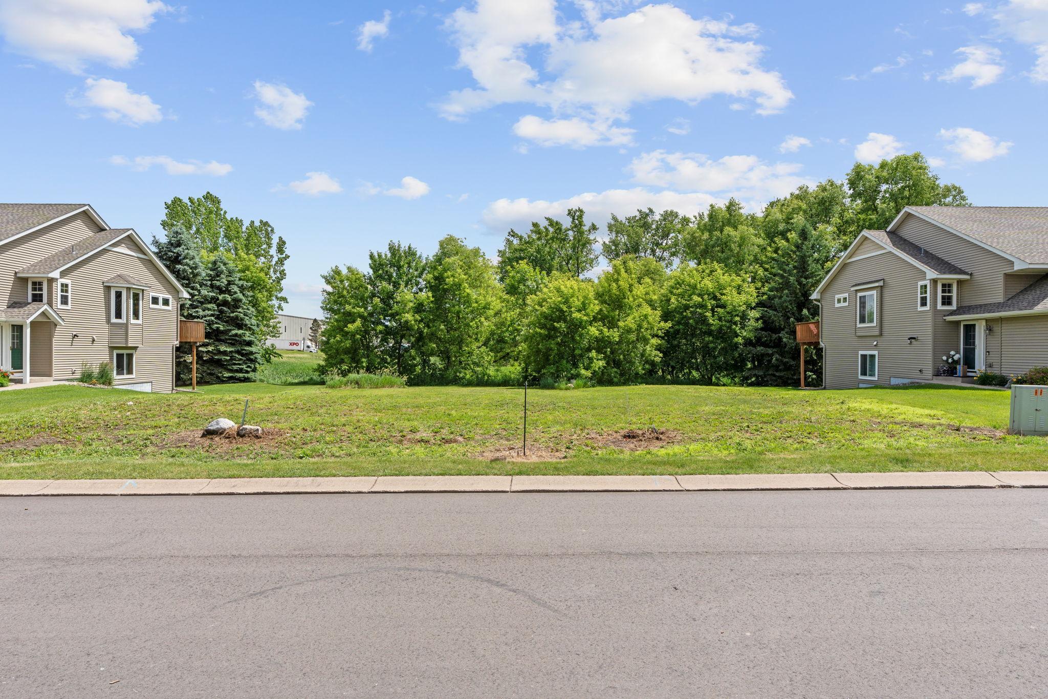 7621 Red Fox Trail