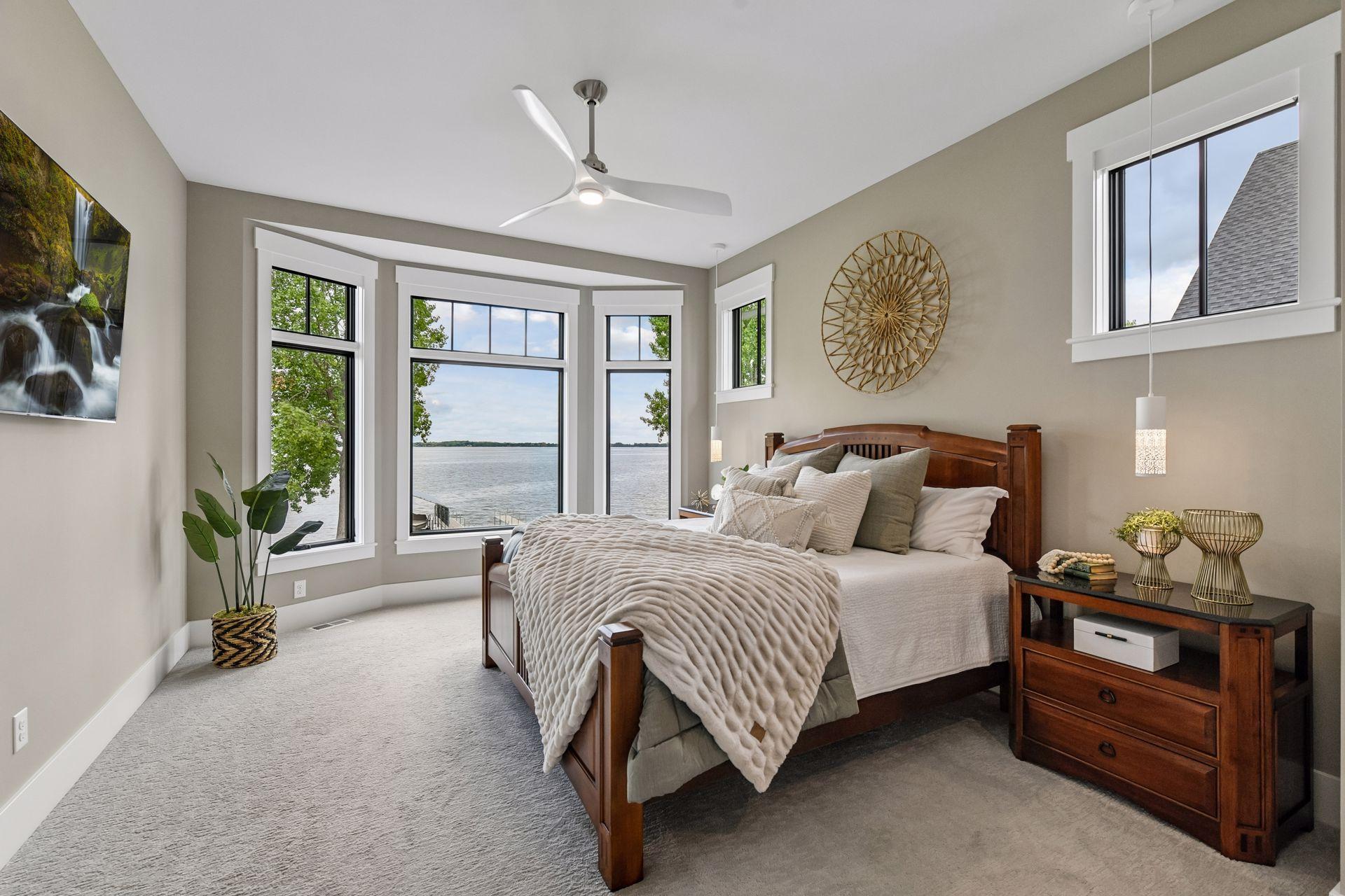 161 Lakeshore Circle