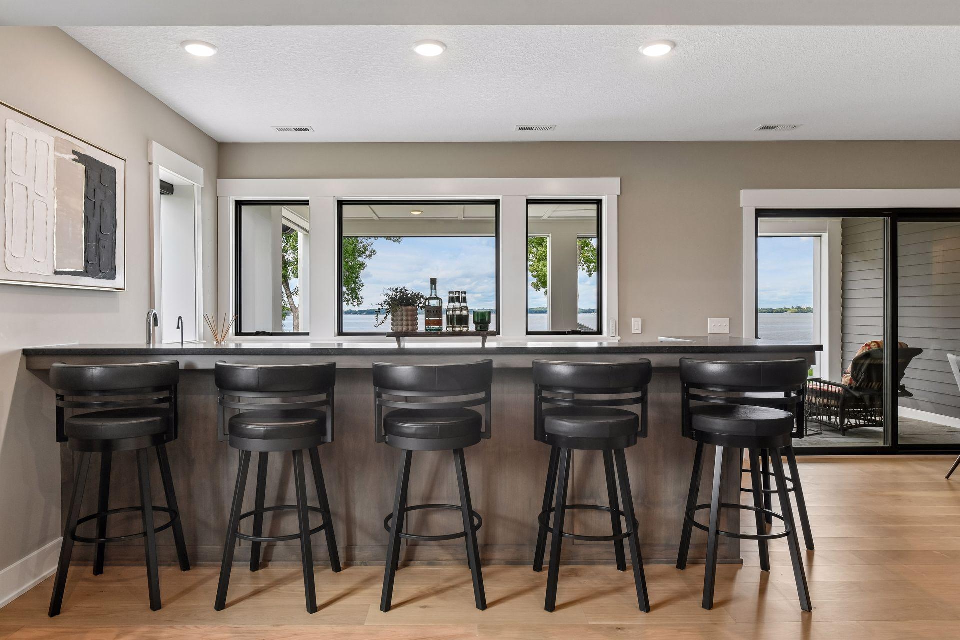 161 Lakeshore Circle