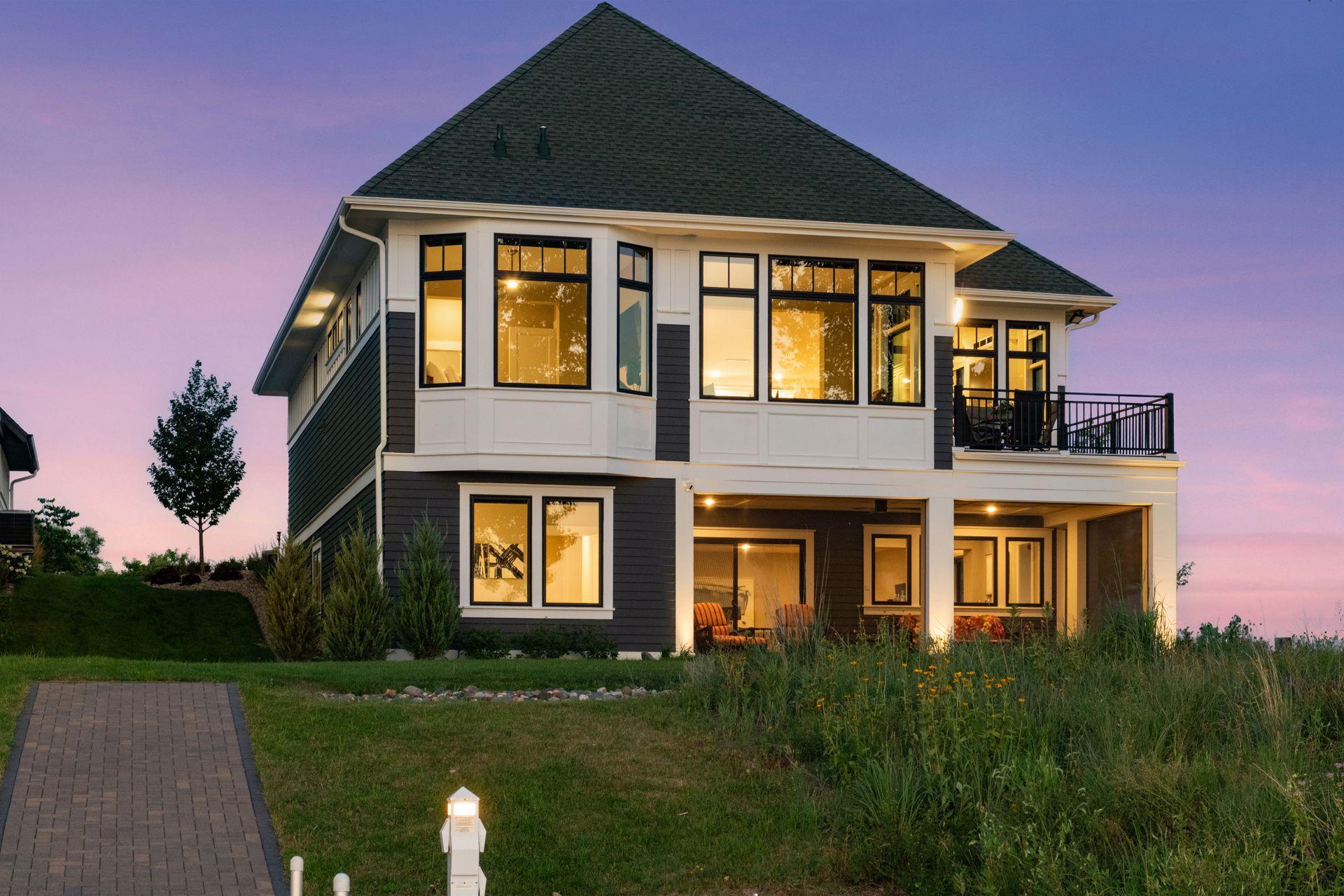161 Lakeshore Circle