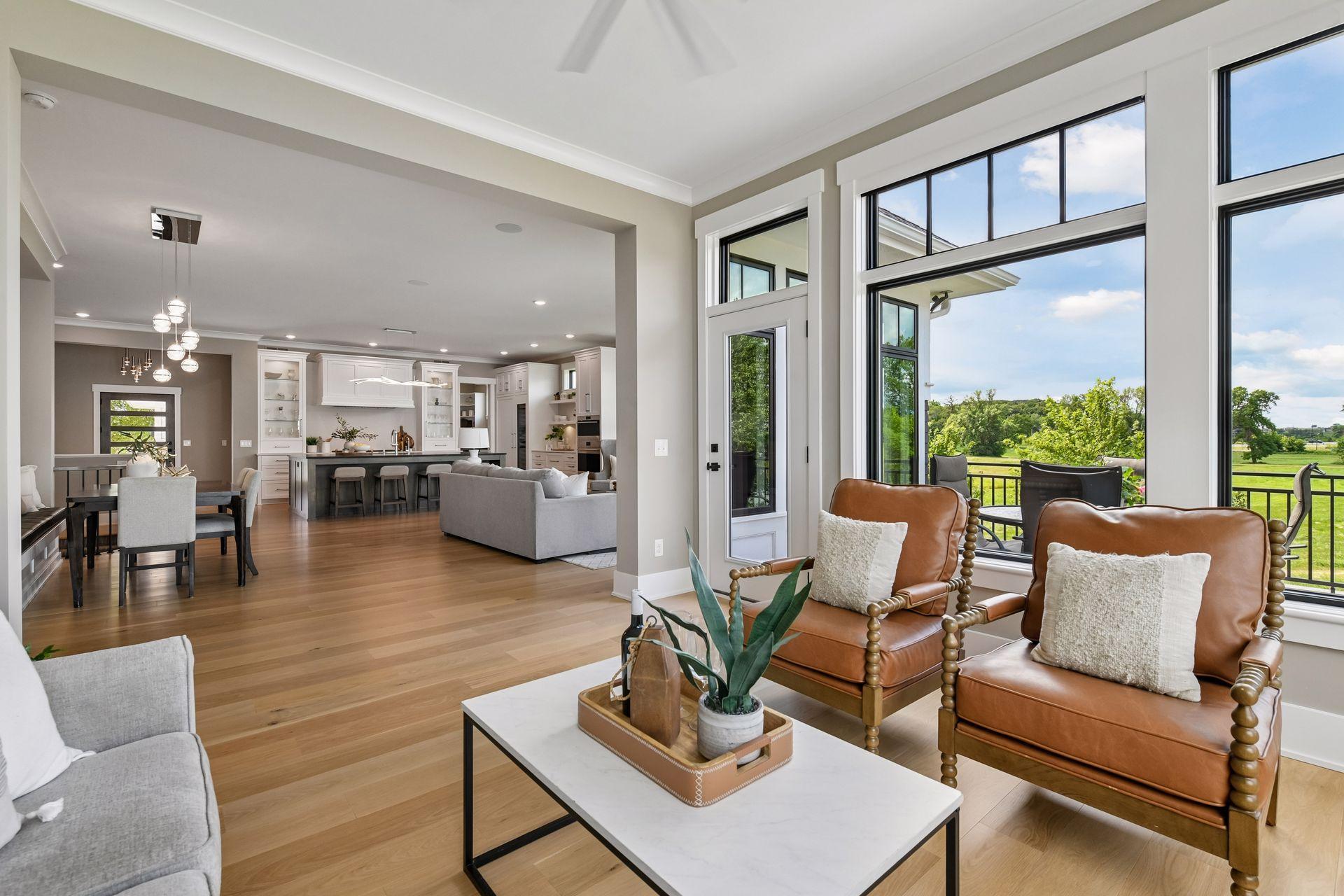 161 Lakeshore Circle