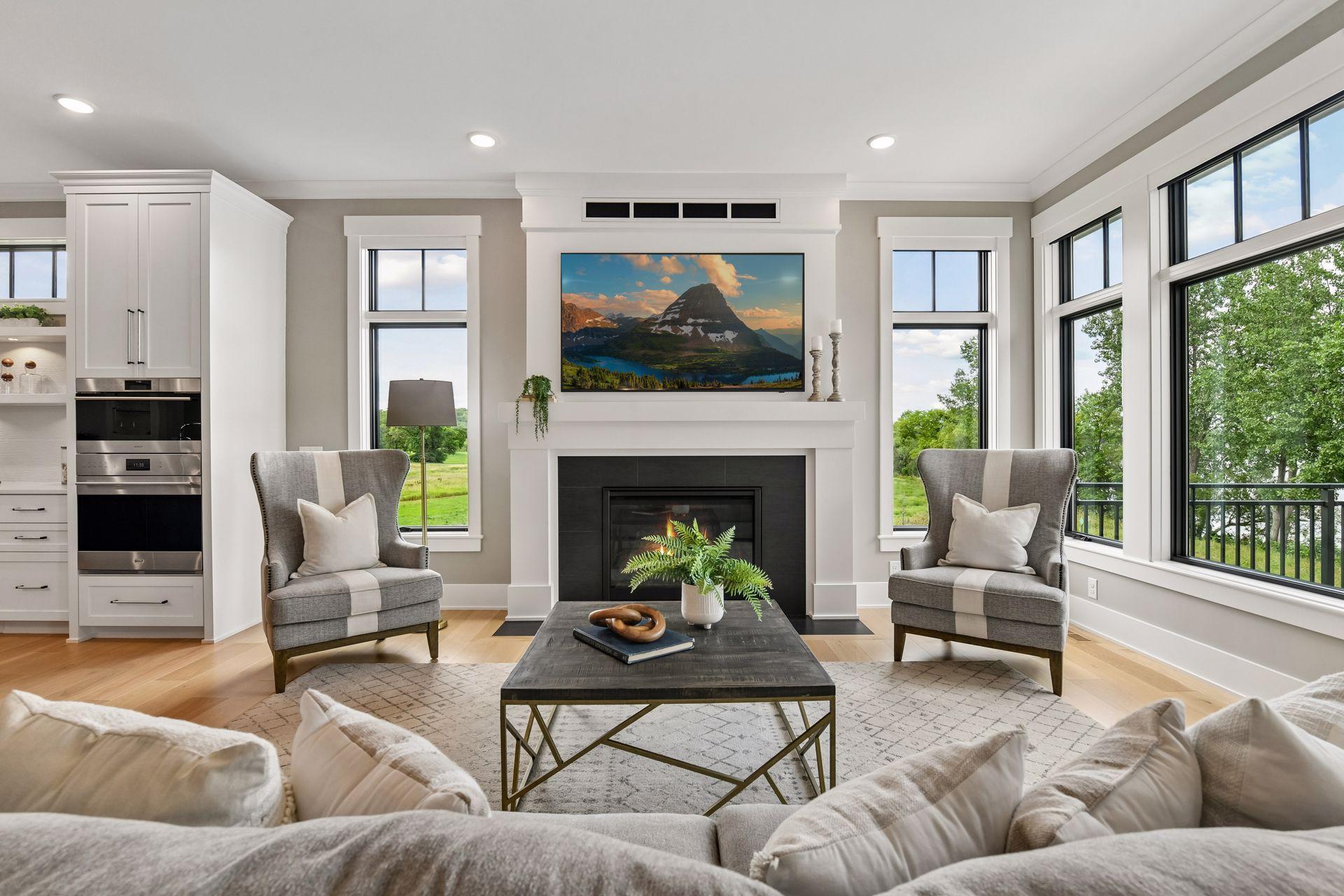 161 Lakeshore Circle