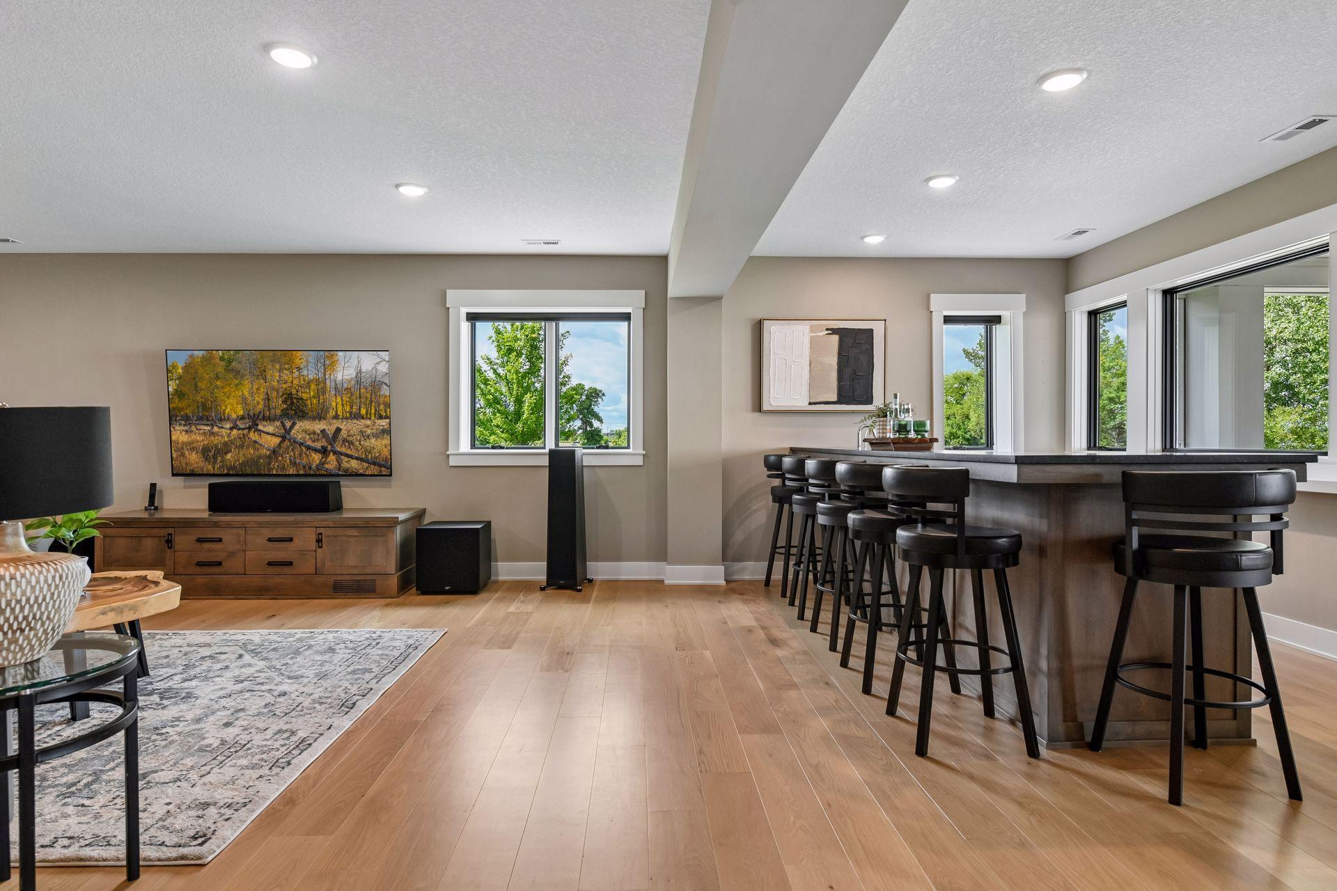 161 Lakeshore Circle