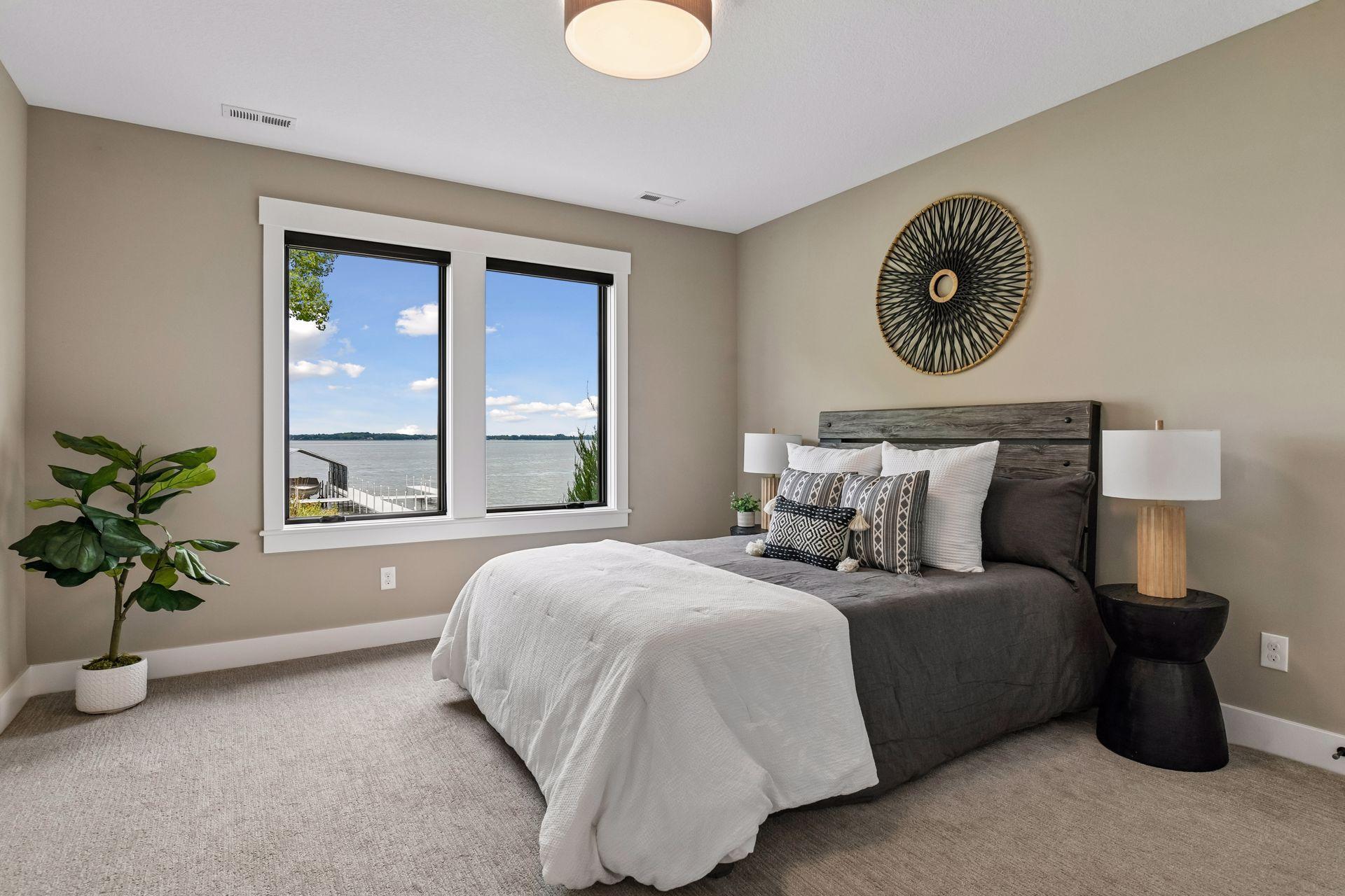 161 Lakeshore Circle