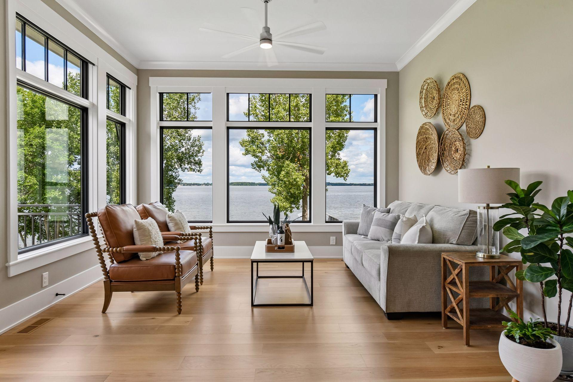 161 Lakeshore Circle
