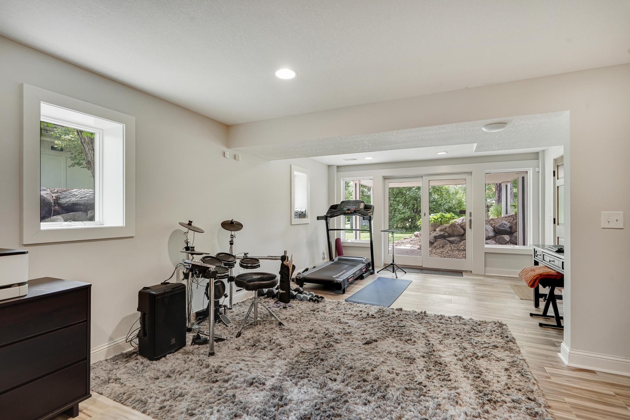6912 Paiute Drive