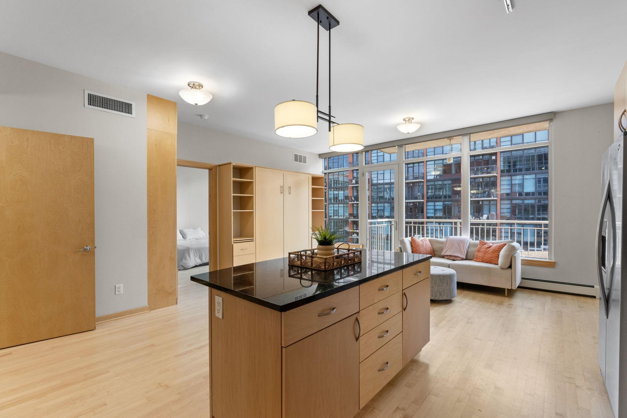 215 10th Avenue S Unit: 533