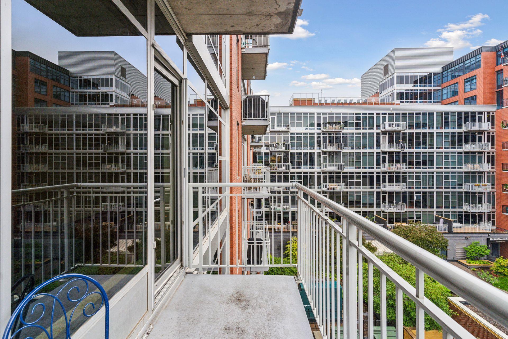 215 10th Avenue S Unit: 533