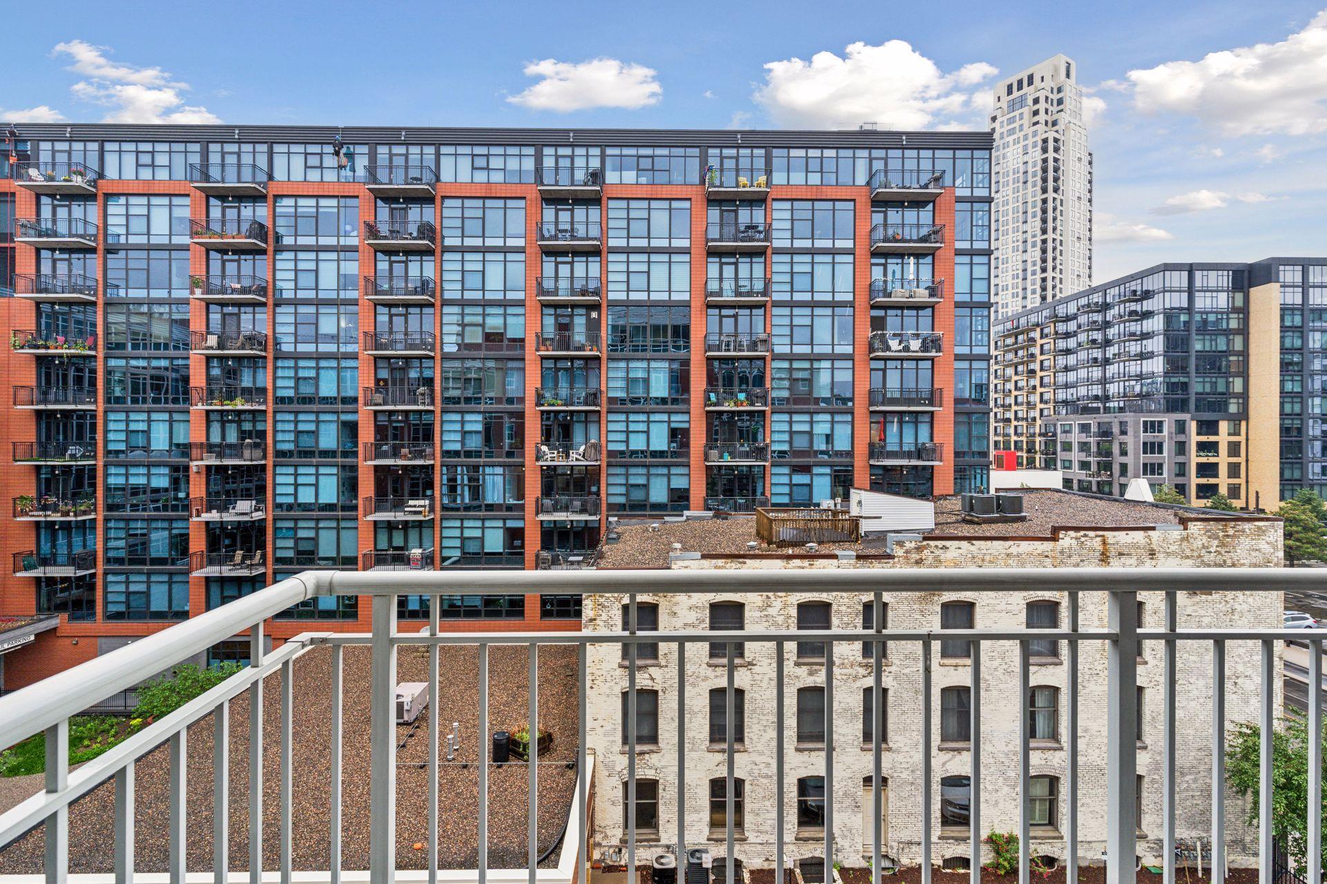 215 10th Avenue S Unit: 533