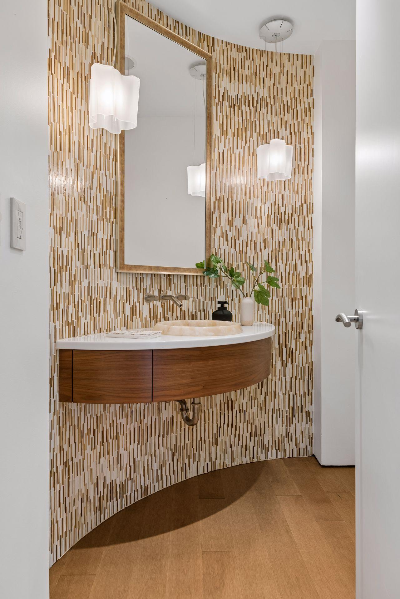 1805 W Lake Street Unit: 202