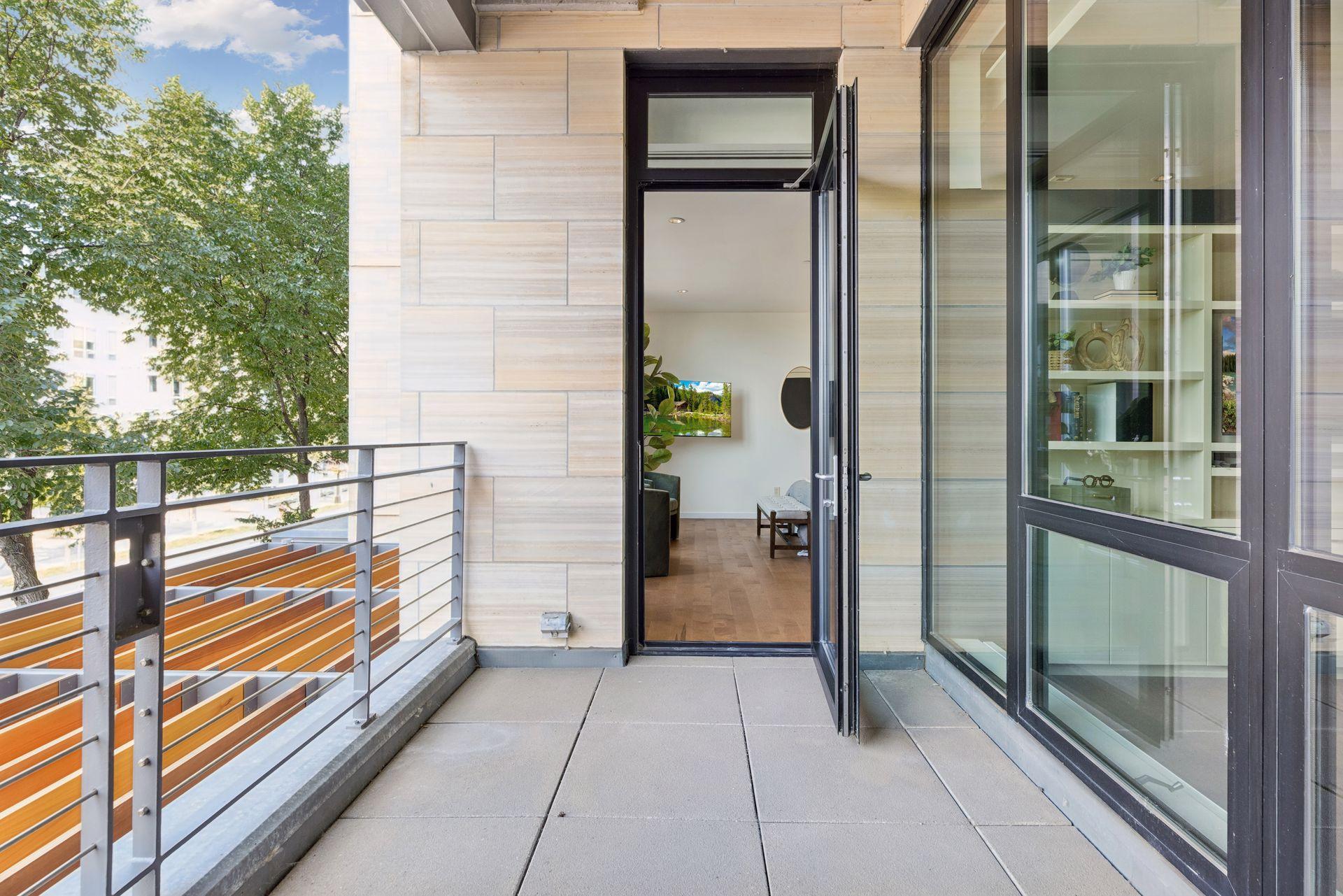 1805 W Lake Street Unit: 202