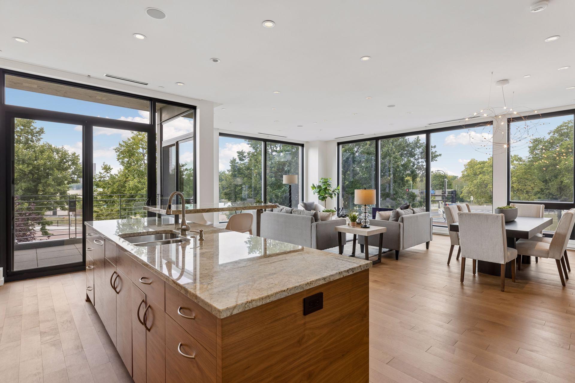 1805 W Lake Street Unit: 202