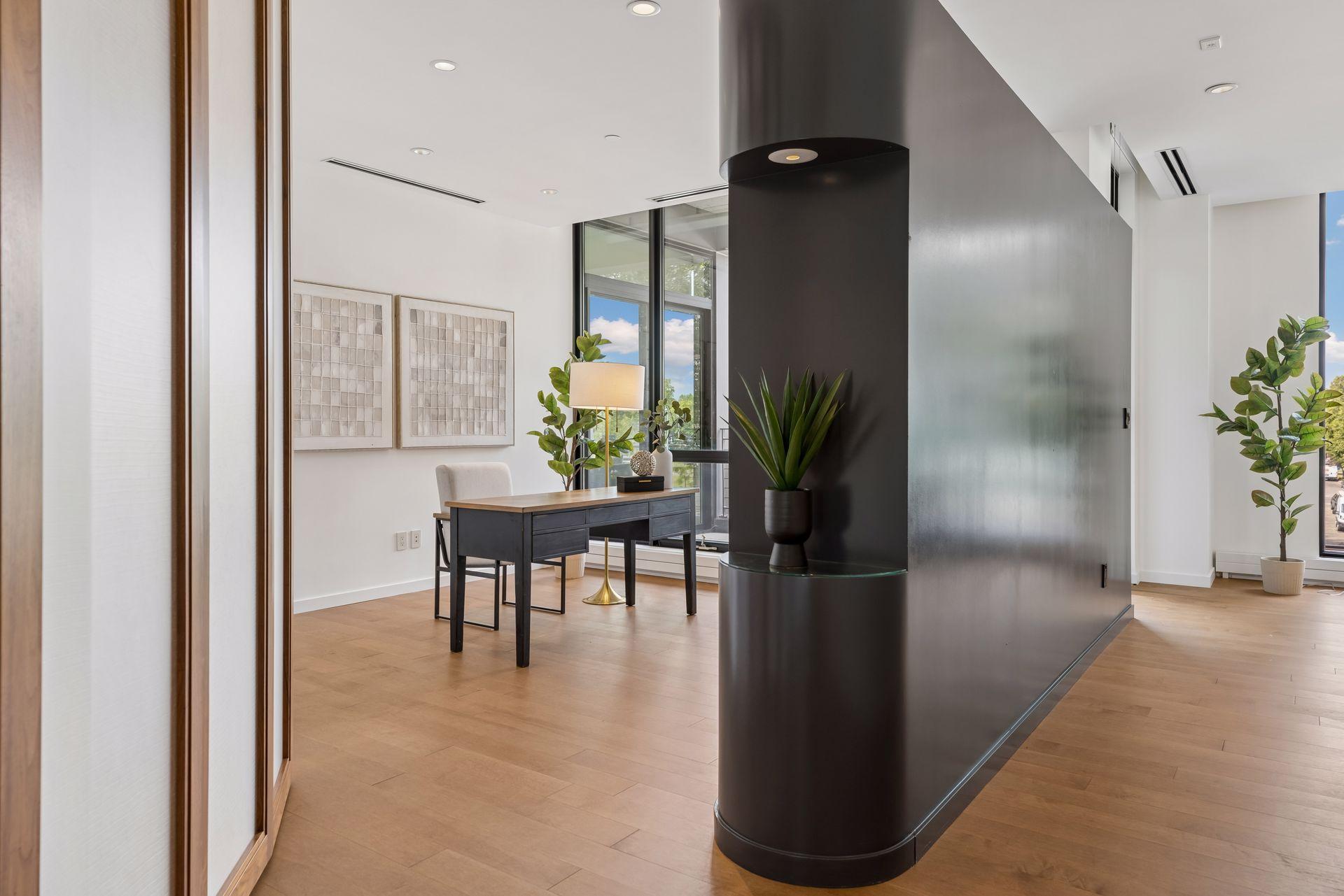 1805 W Lake Street Unit: 202