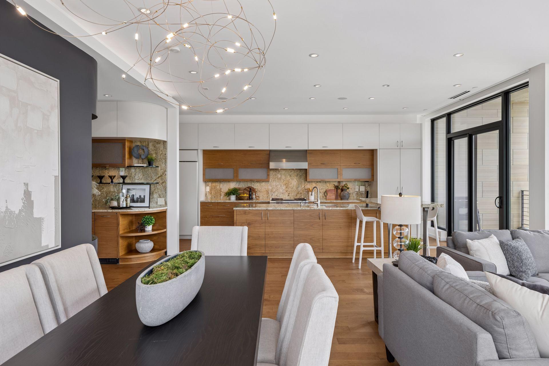 1805 W Lake Street Unit: 202