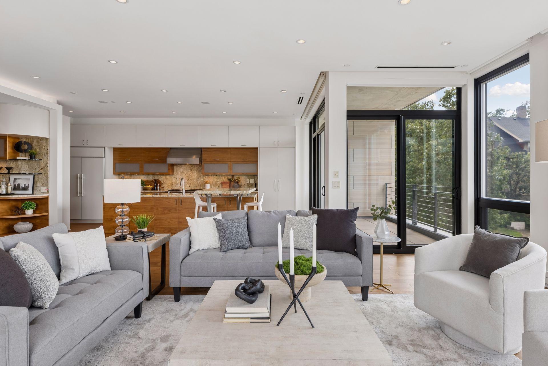 1805 W Lake Street Unit: 202