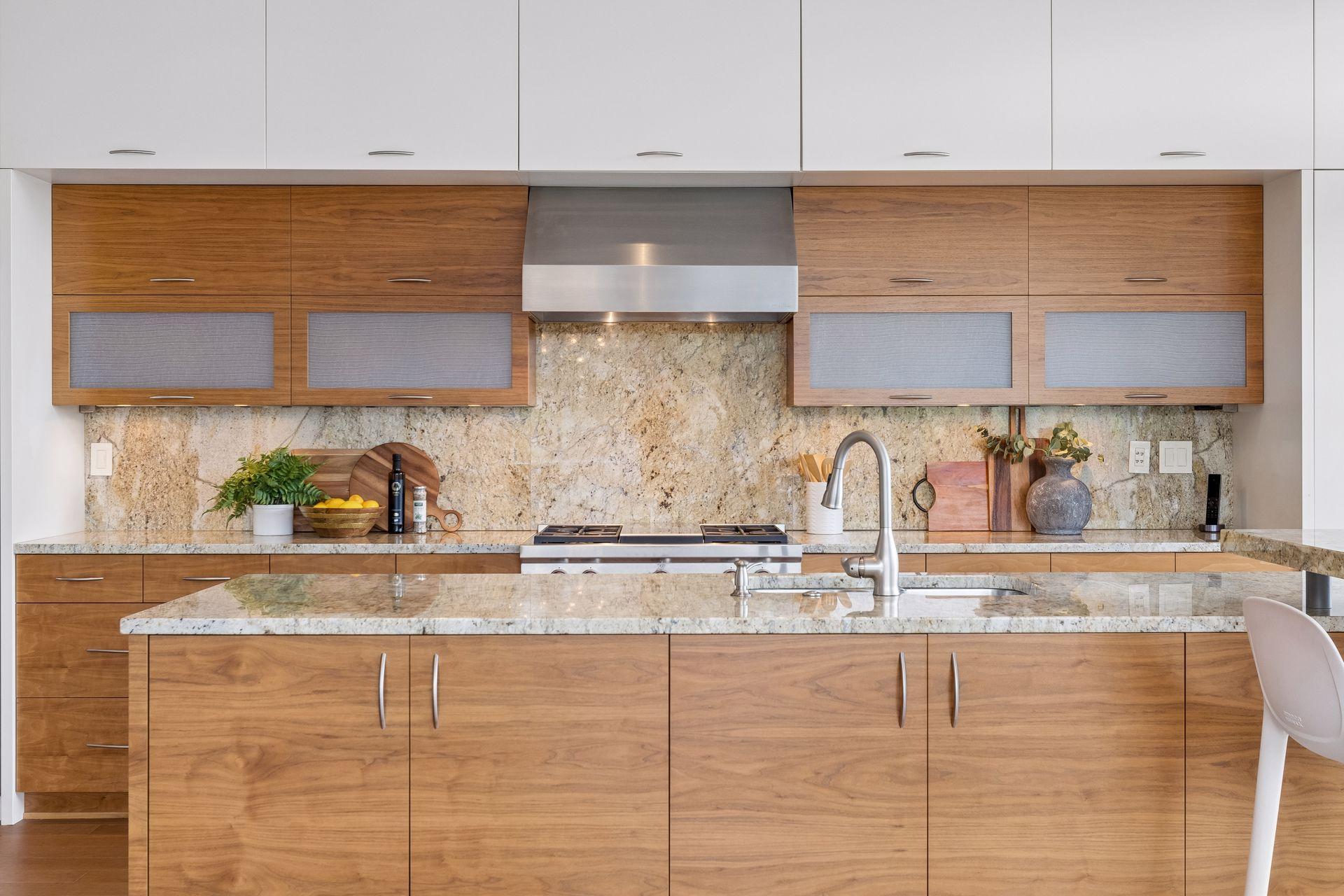 1805 W Lake Street Unit: 202