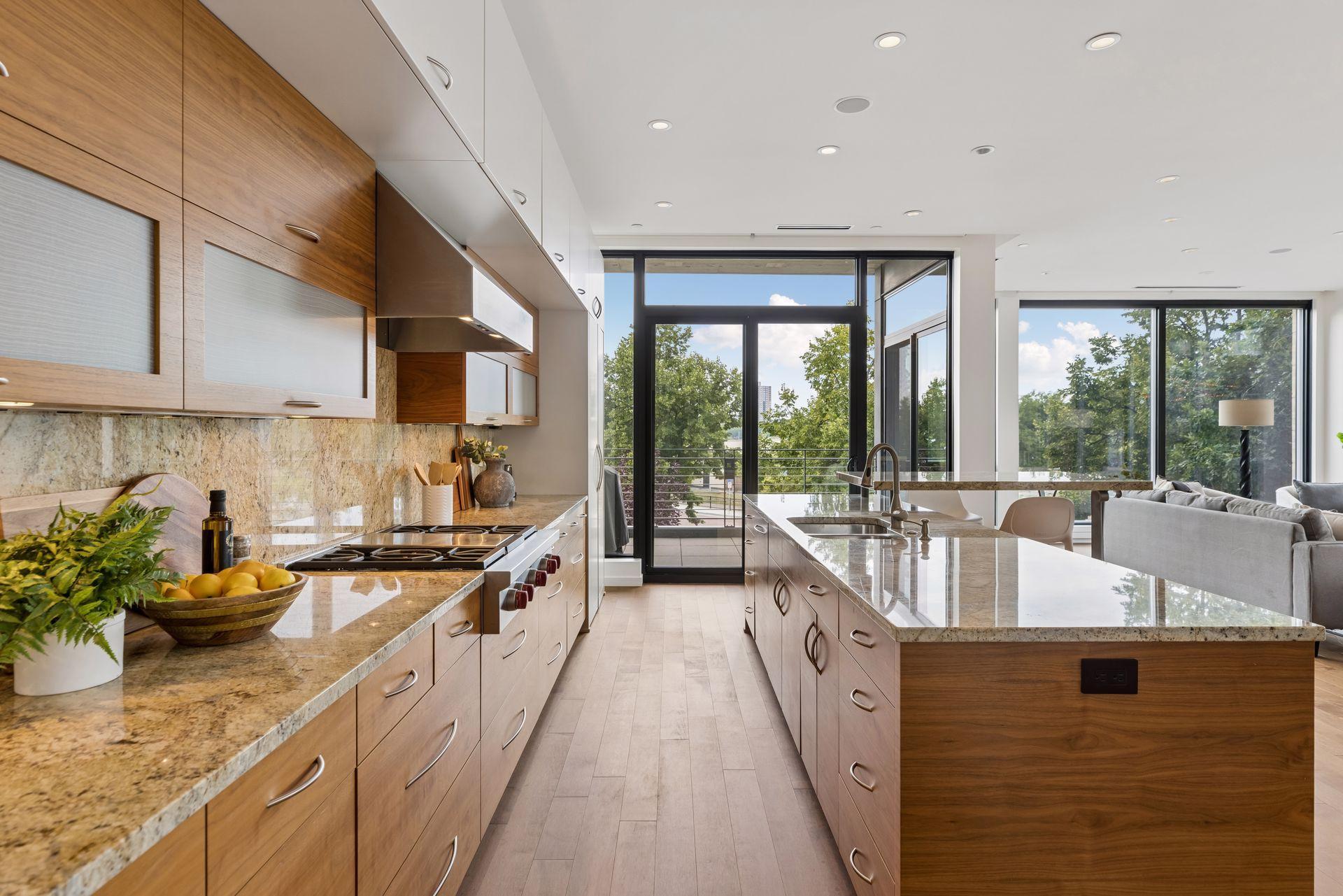 1805 W Lake Street Unit: 202
