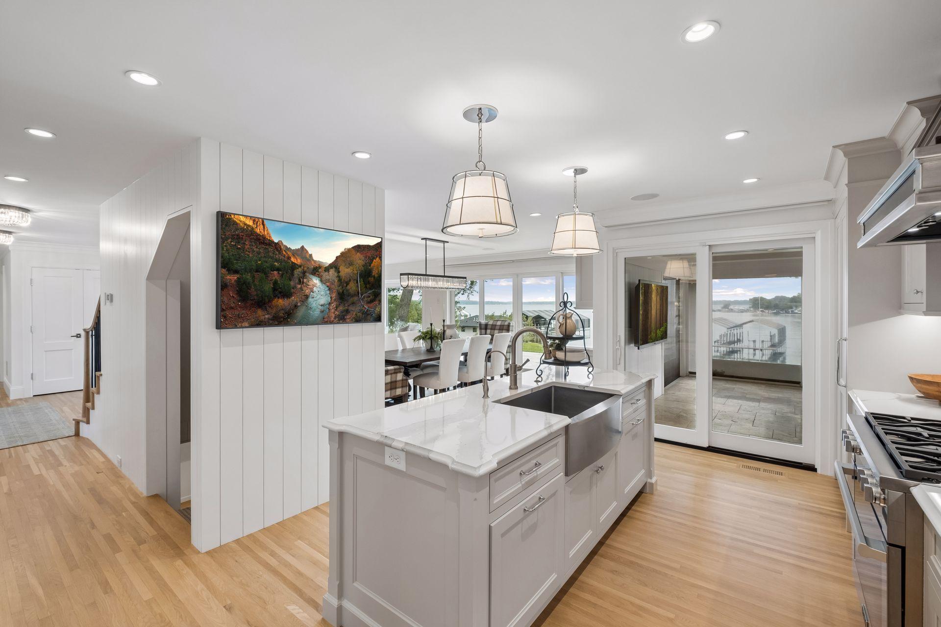1397 Orono Lane