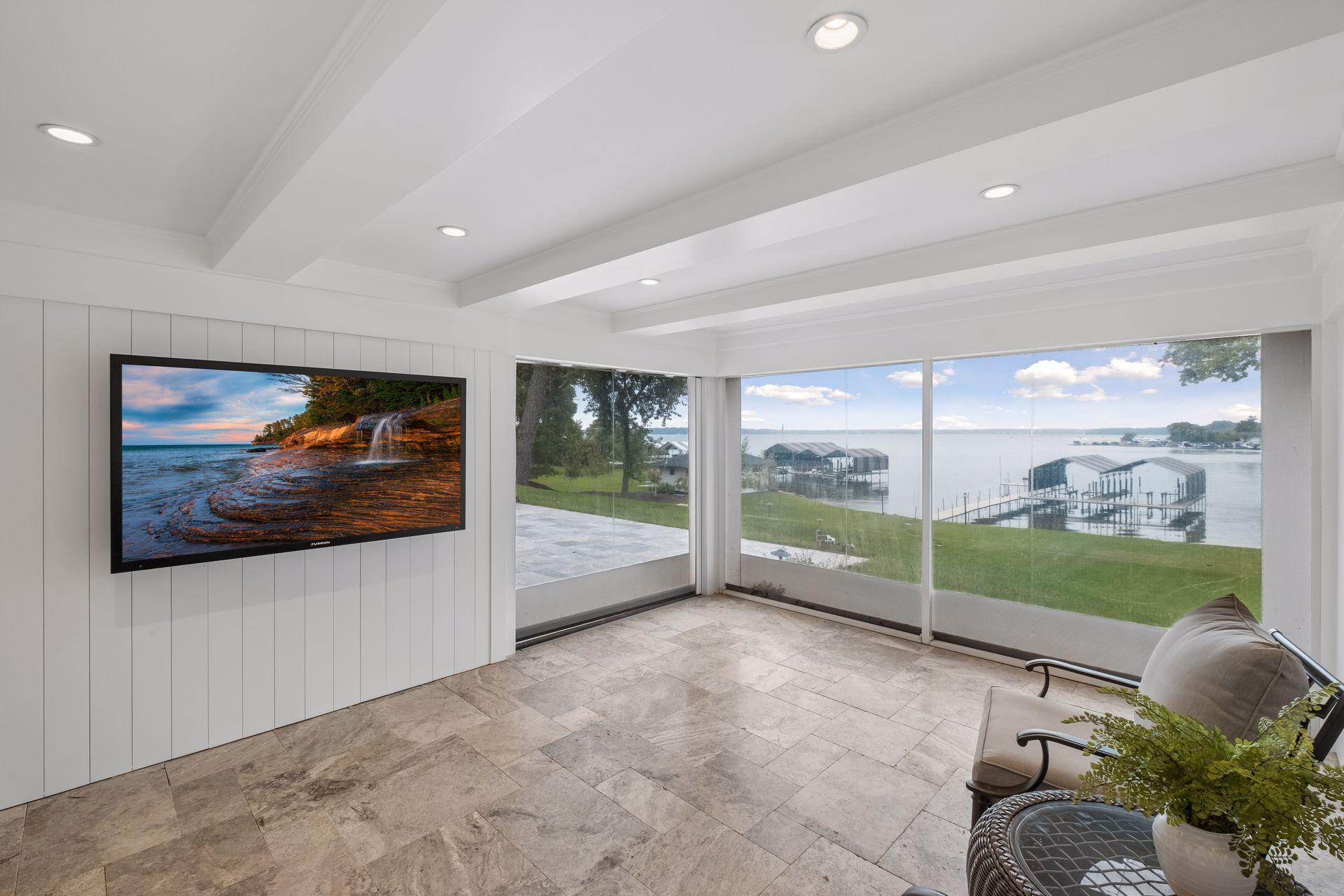 1397 Orono Lane