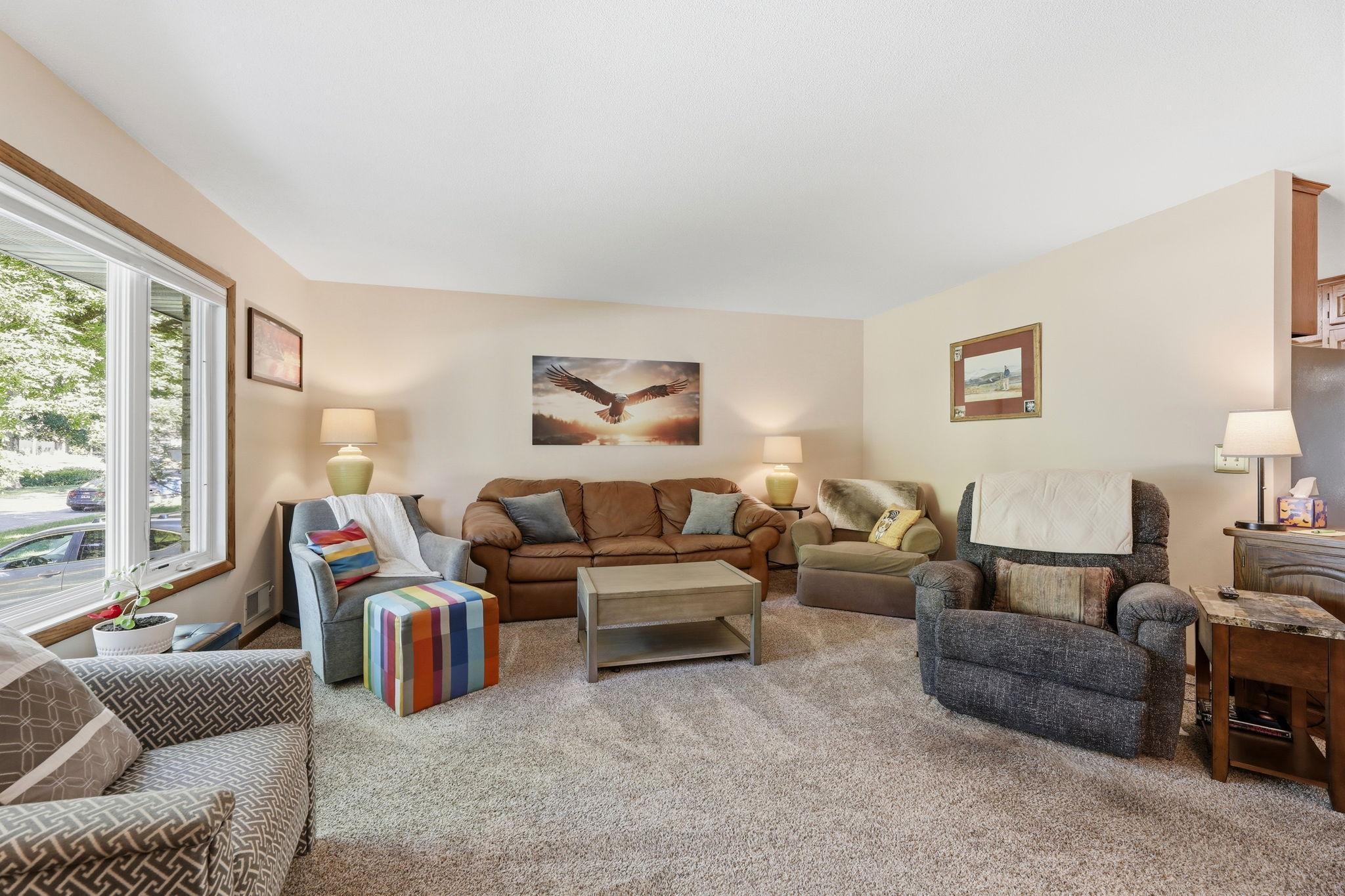 250 Glenbrook Road N