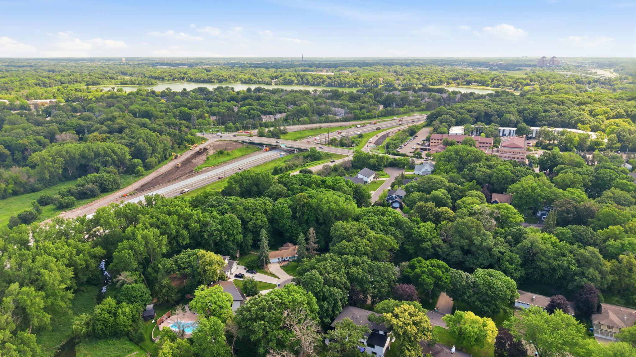 250 Glenbrook Road N