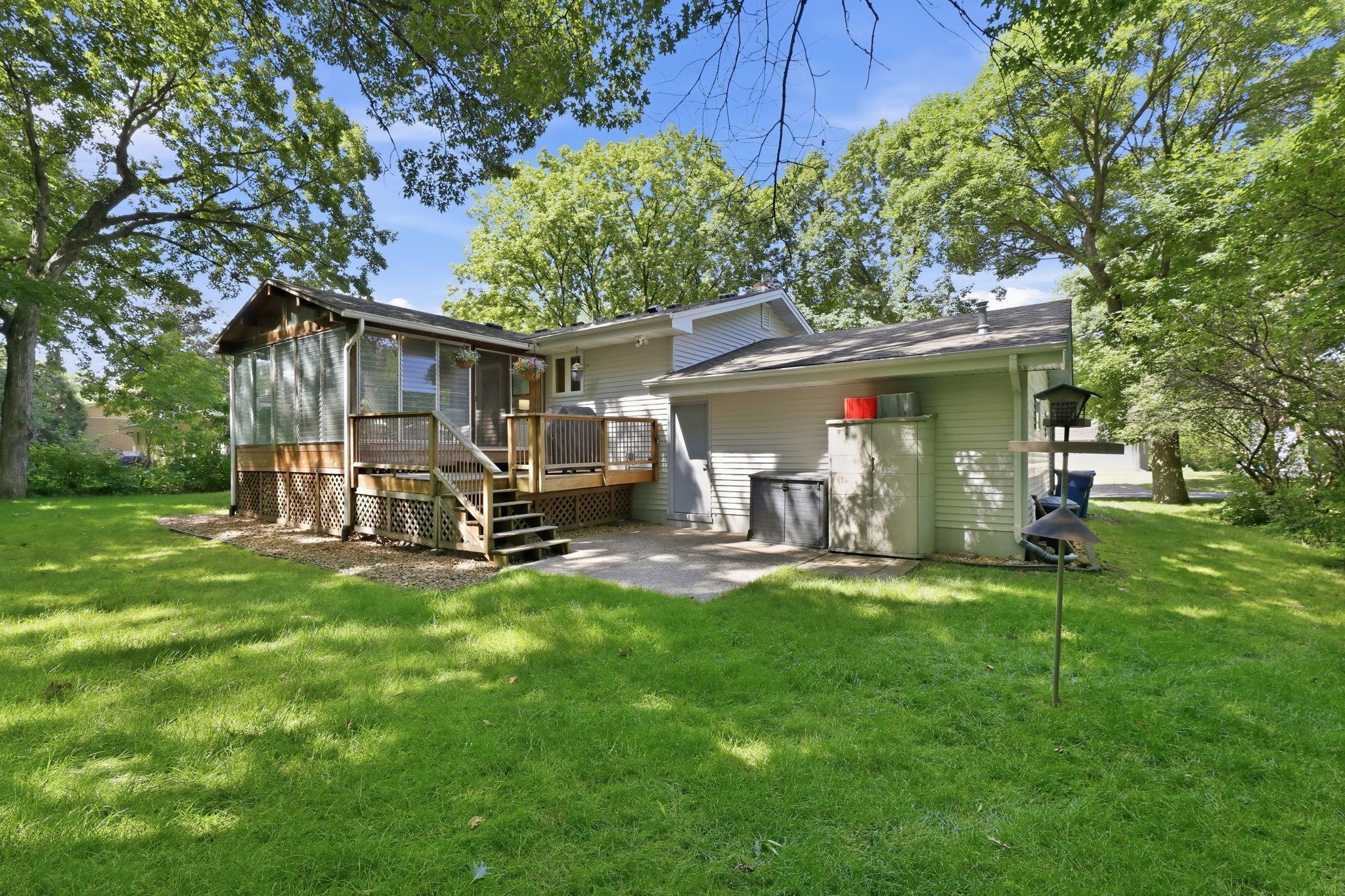 250 Glenbrook Road N