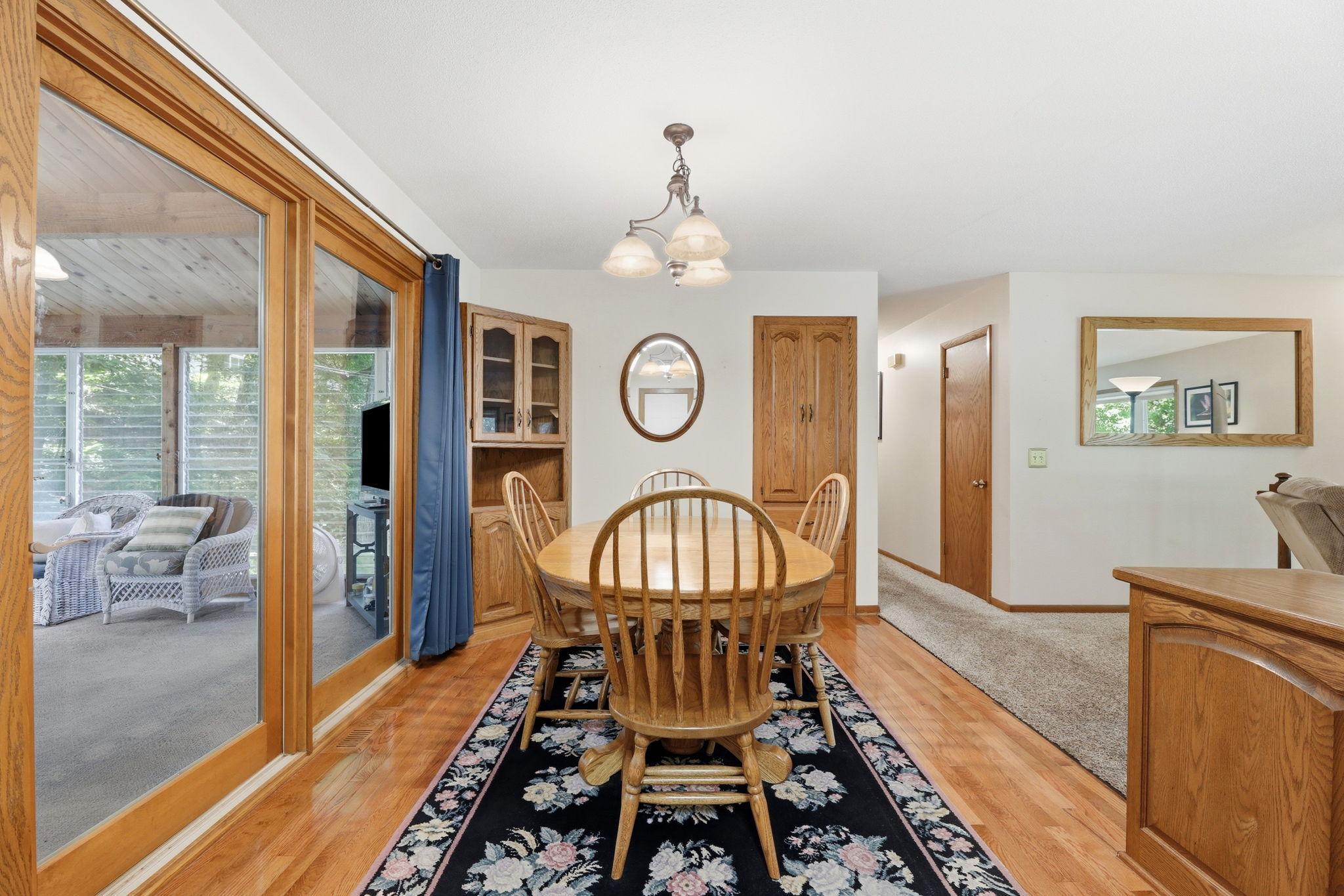 250 Glenbrook Road N