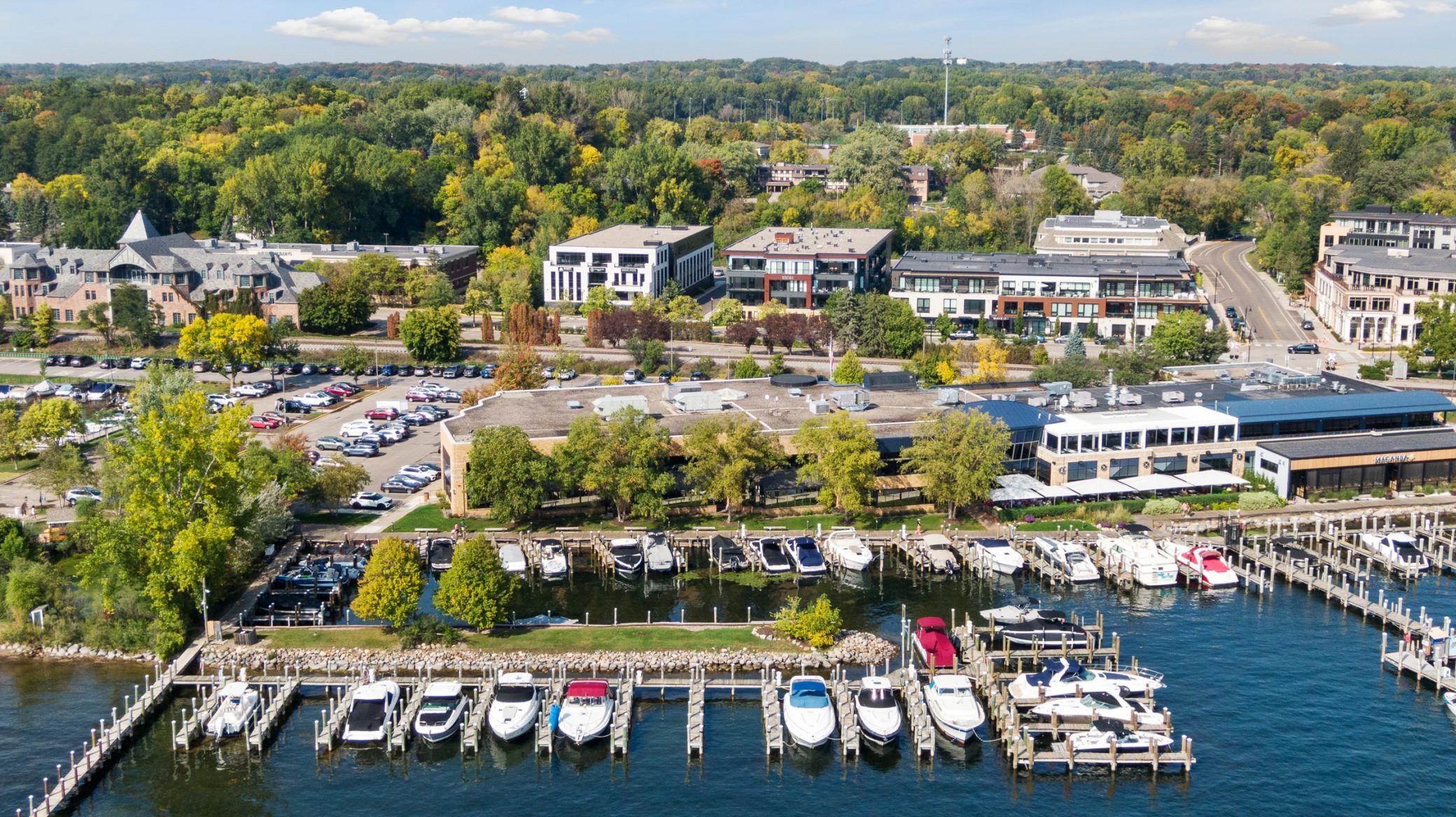 253 Lake Street E Unit: 405