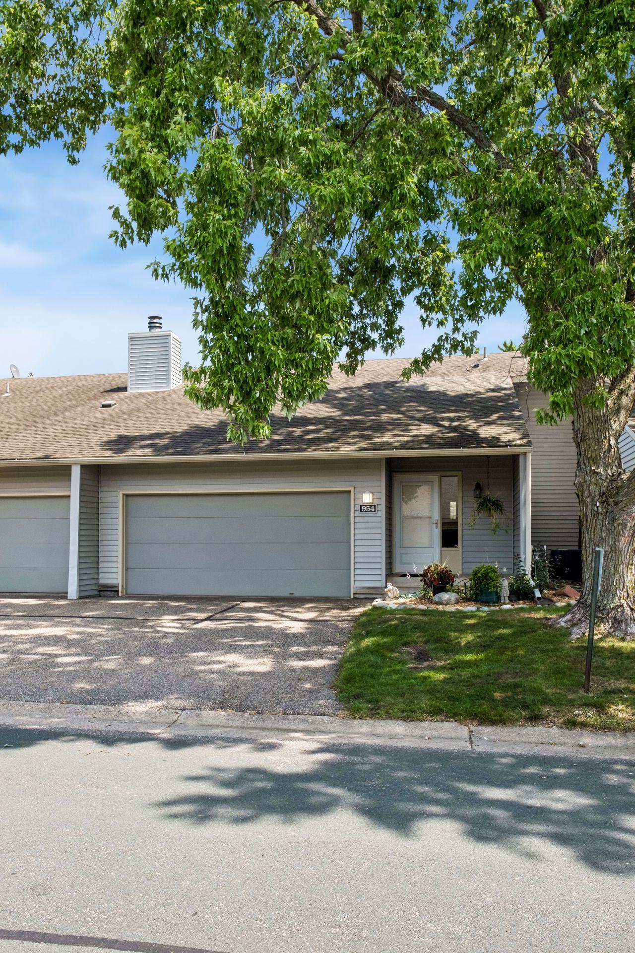 954 Carmel Court