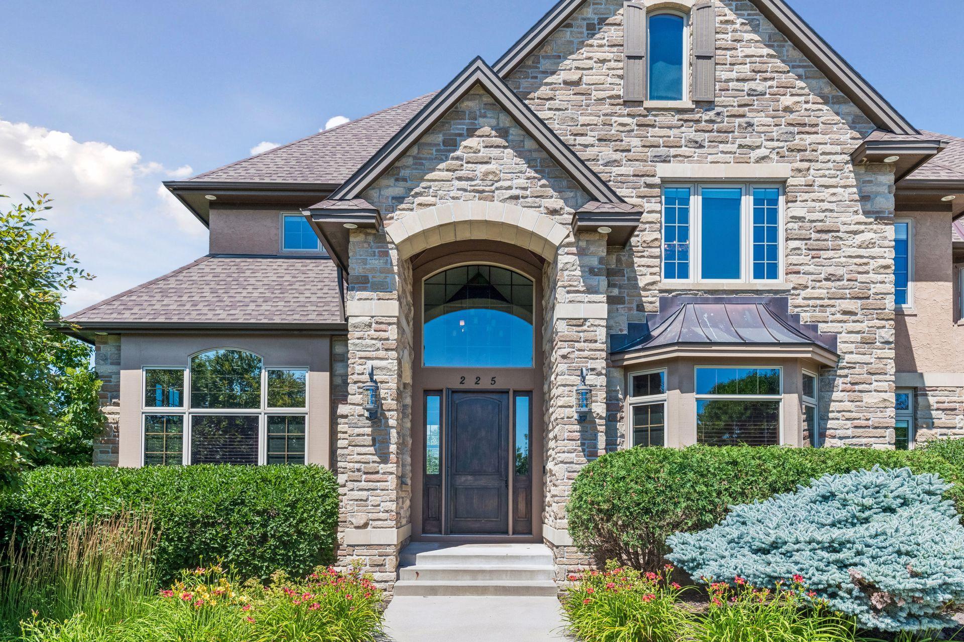 225 Calamus Circle