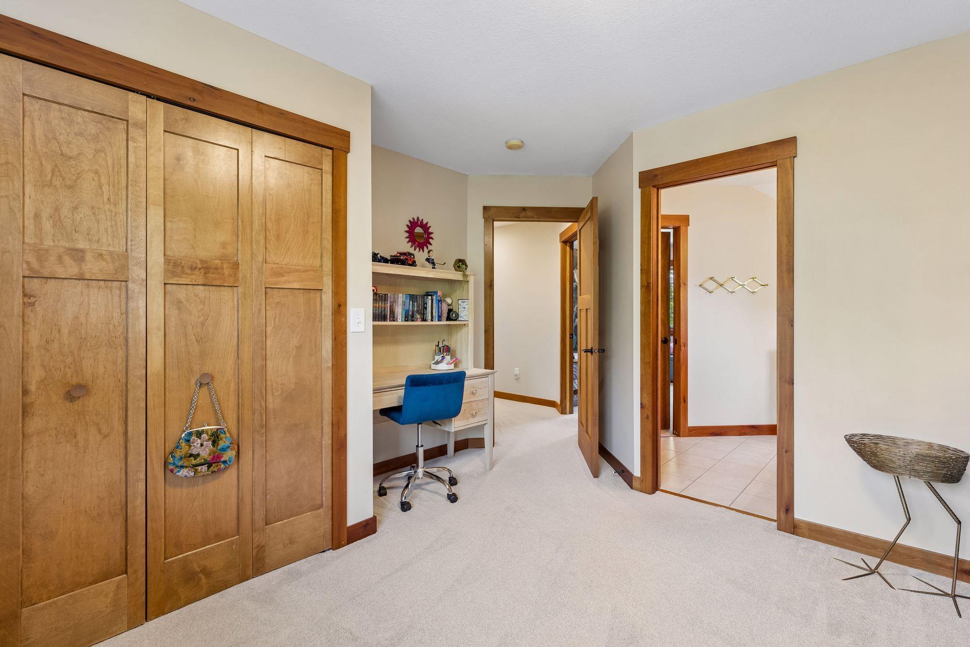 4901 Birchwood Lane